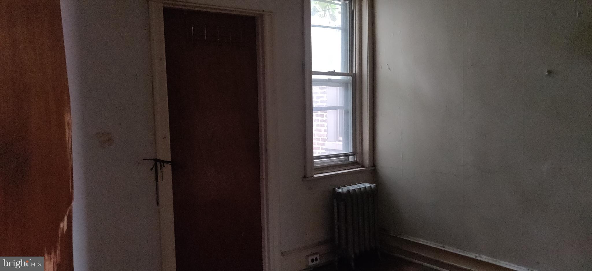 STRAWBERRY MANSION - Residential