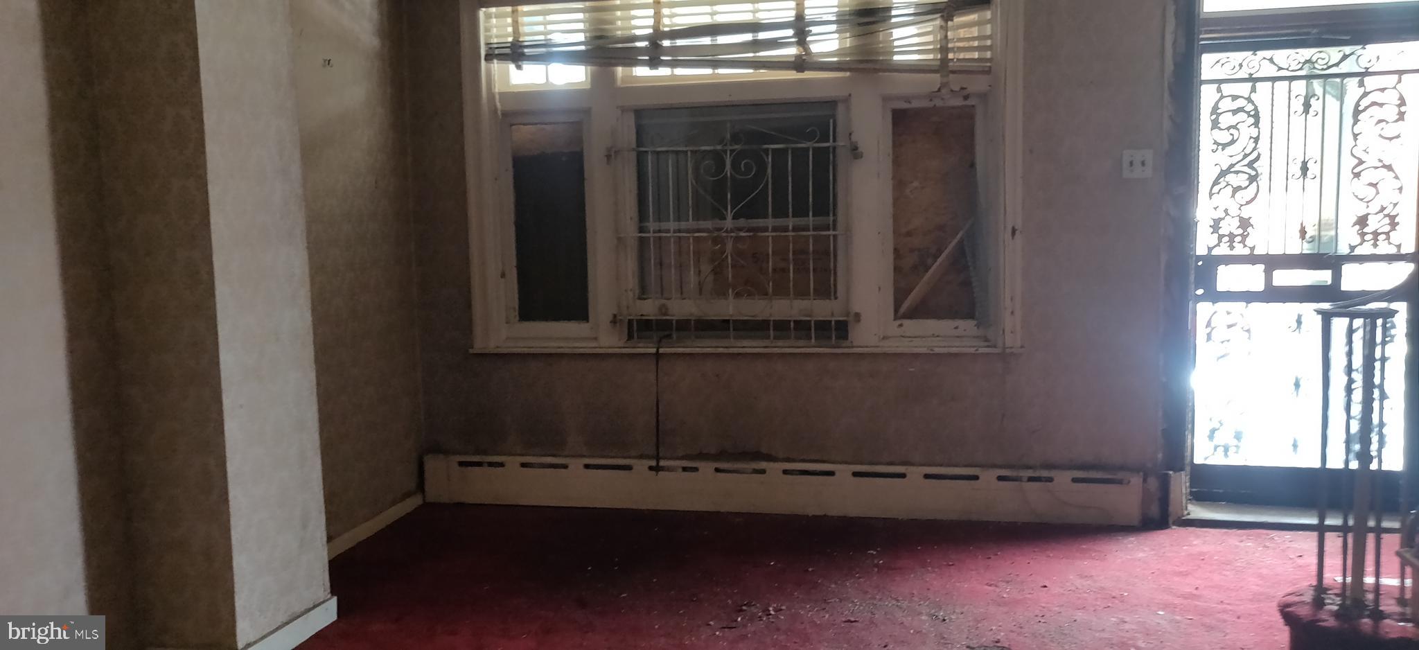 STRAWBERRY MANSION - Residential