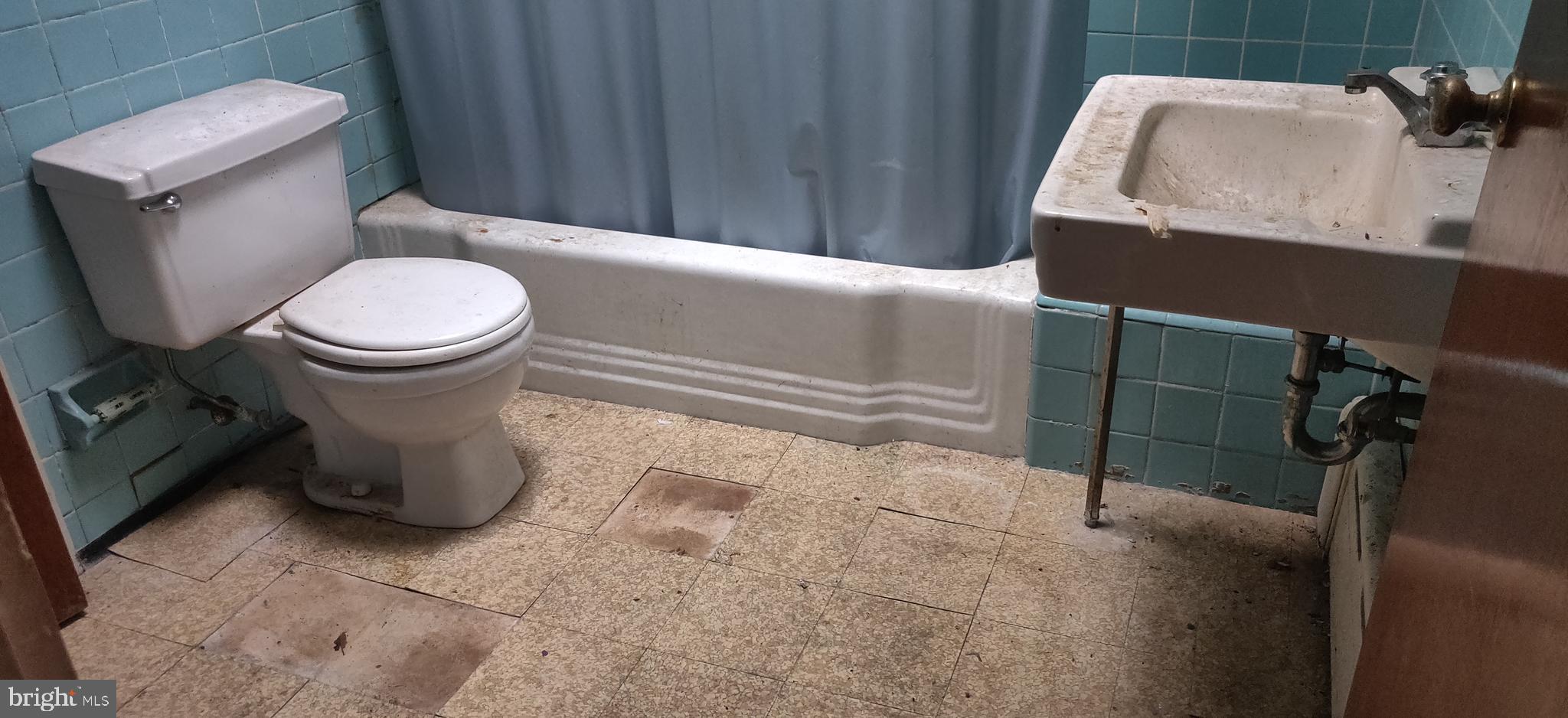 STRAWBERRY MANSION - Residential