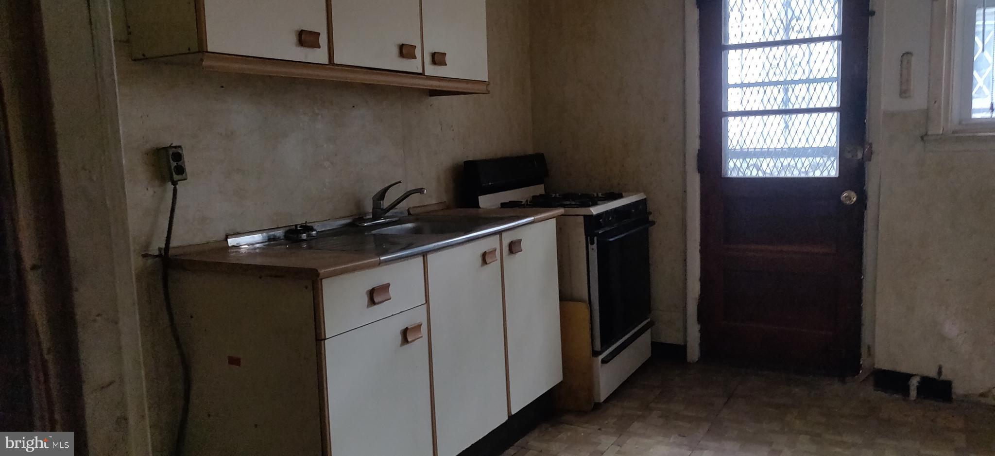 STRAWBERRY MANSION - Residential