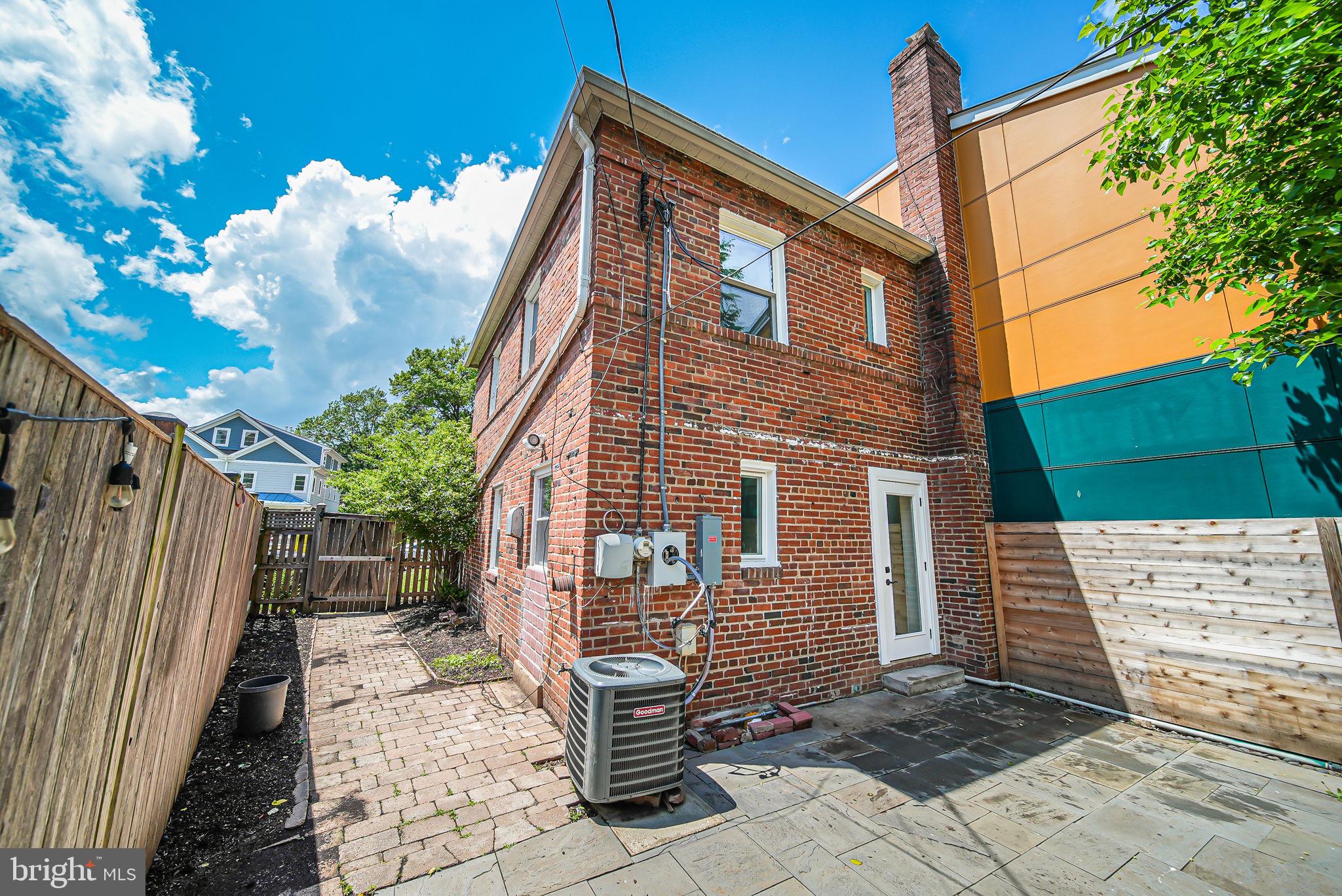 WESTMONT - Residential