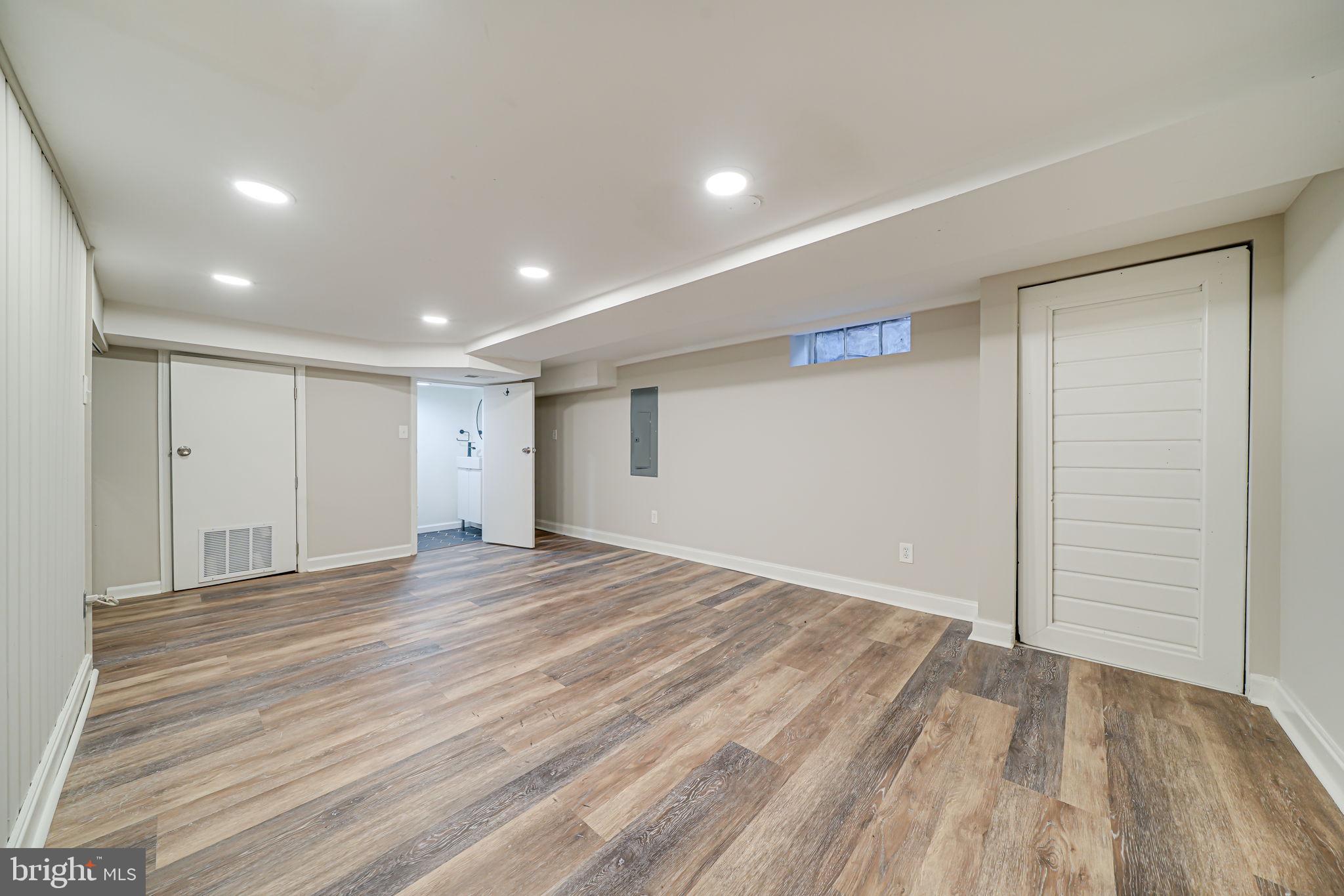 WESTMONT - Residential