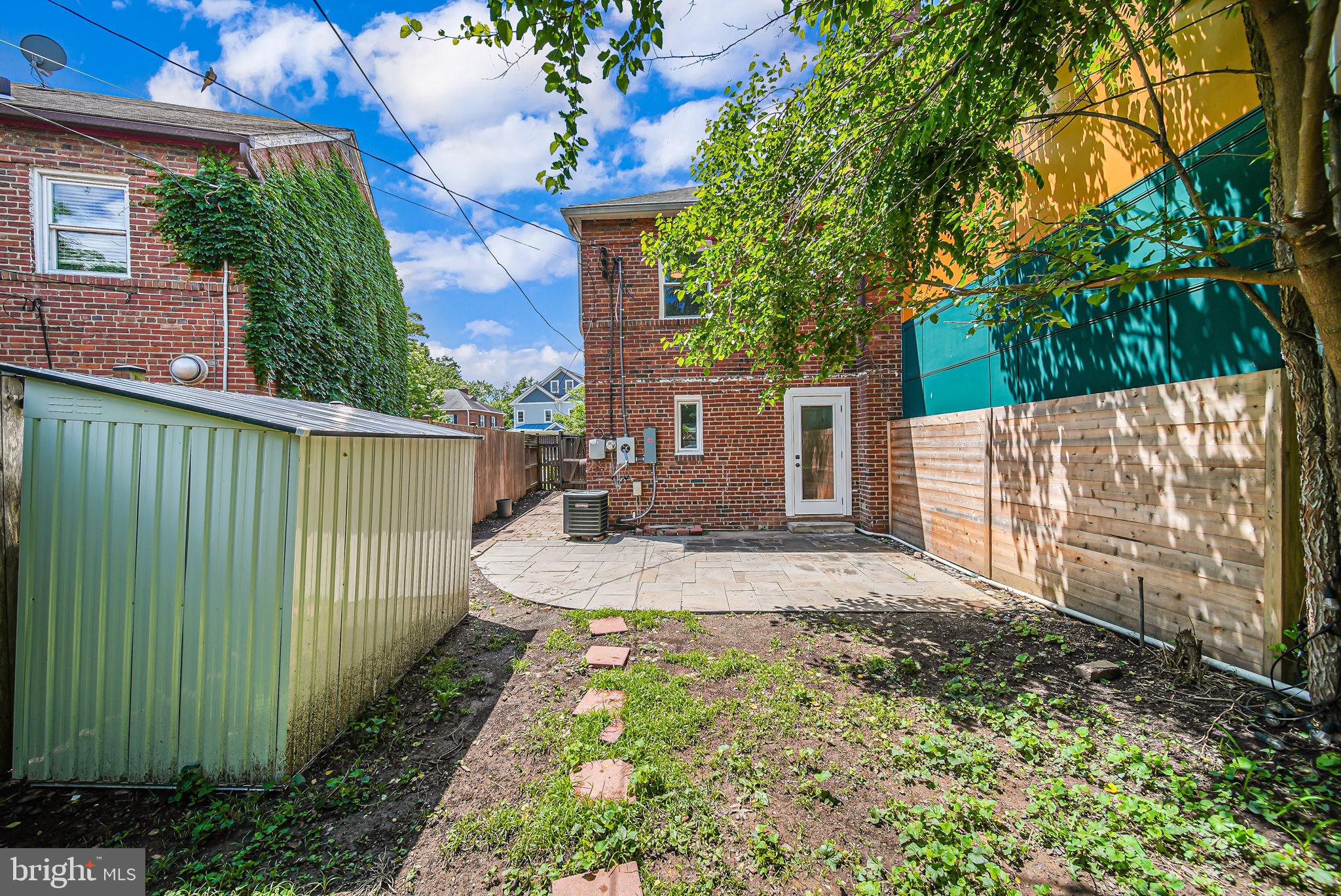 WESTMONT - Residential