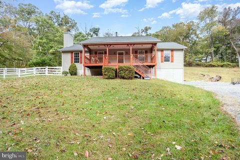 3220 LUCKY DRIVE STREET MD 21154