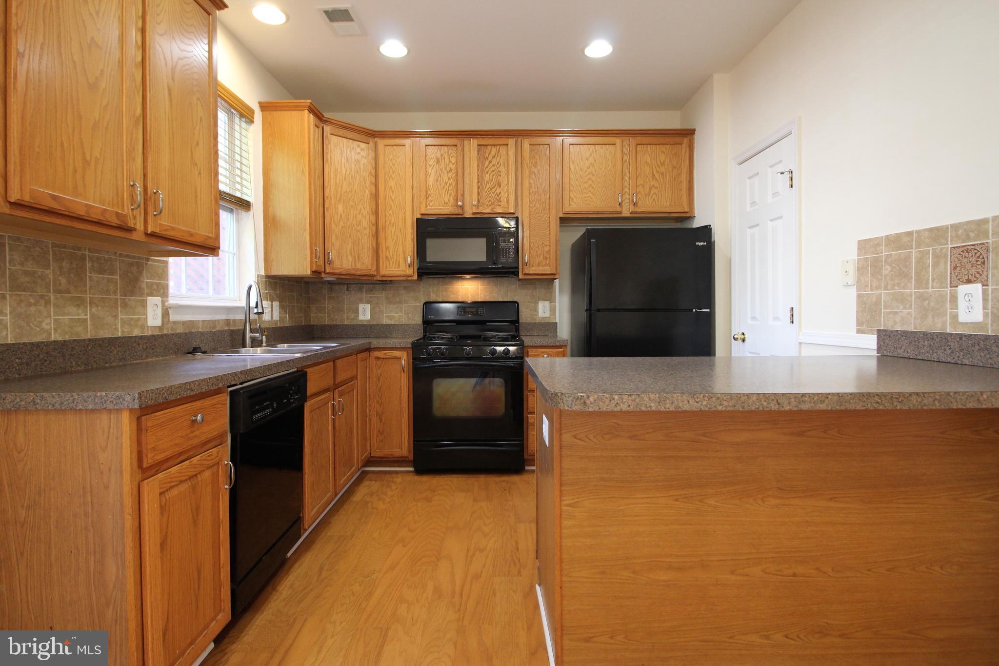 SKYVIEW PARK - Residential Lease