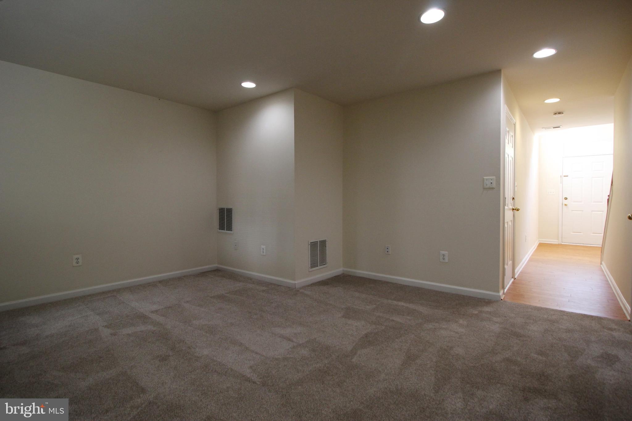 SKYVIEW PARK - Residential Lease