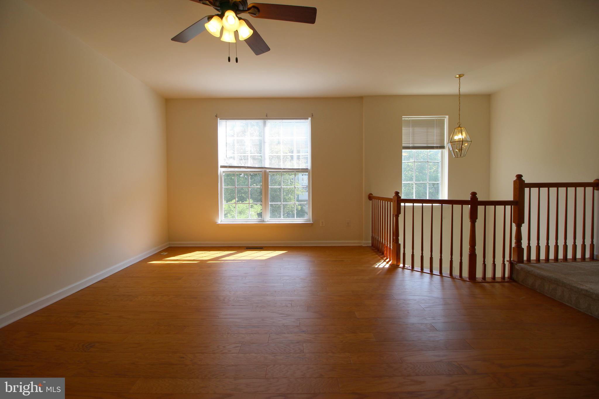 SKYVIEW PARK - Residential Lease