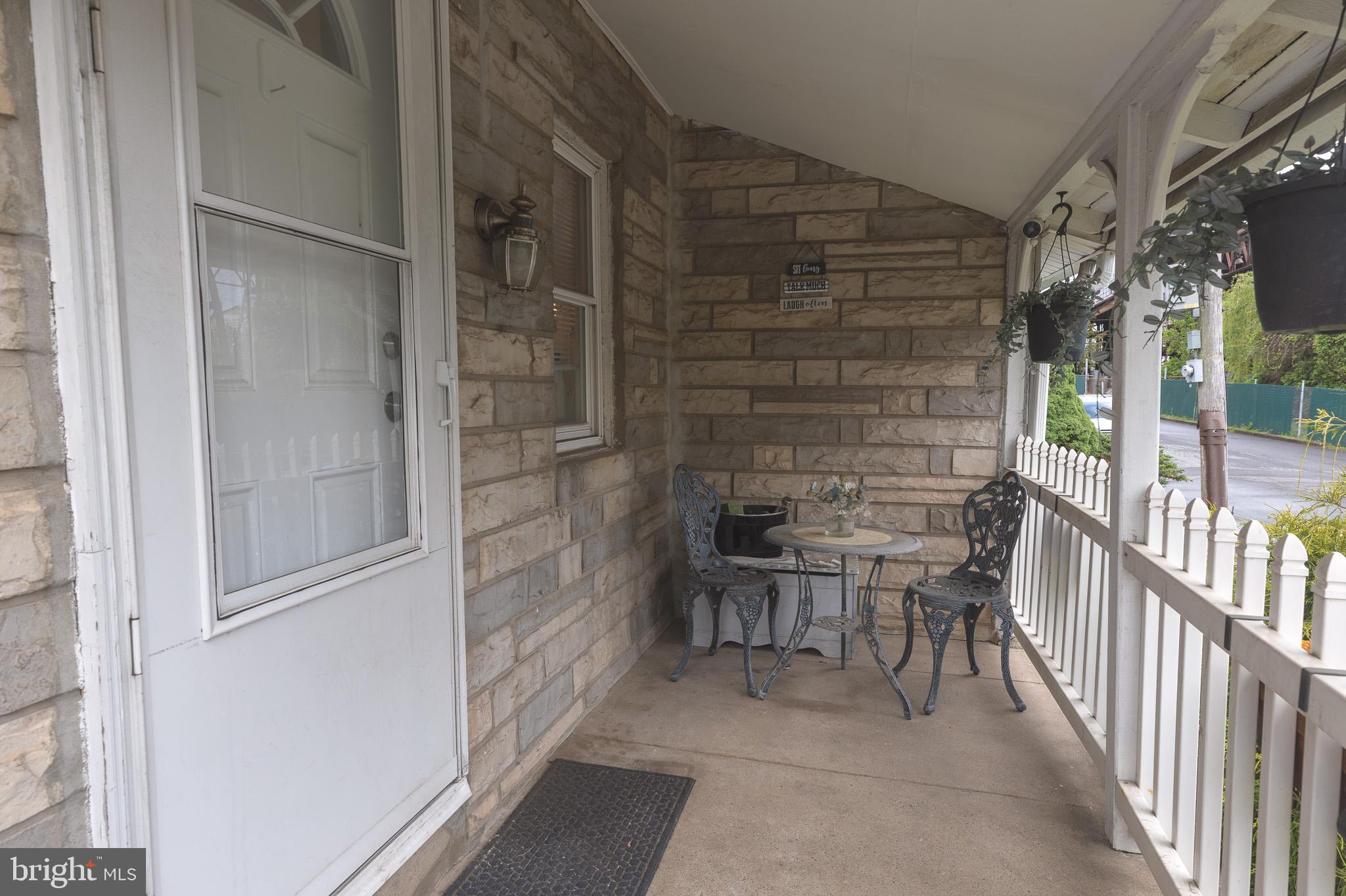 957 W 6TH STREET