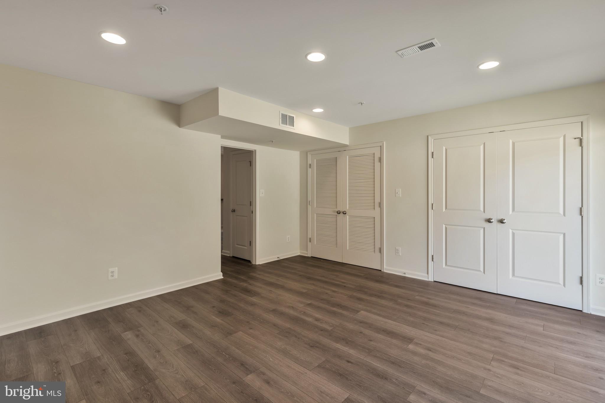 821 MAGNOLIA RIDGE COURT