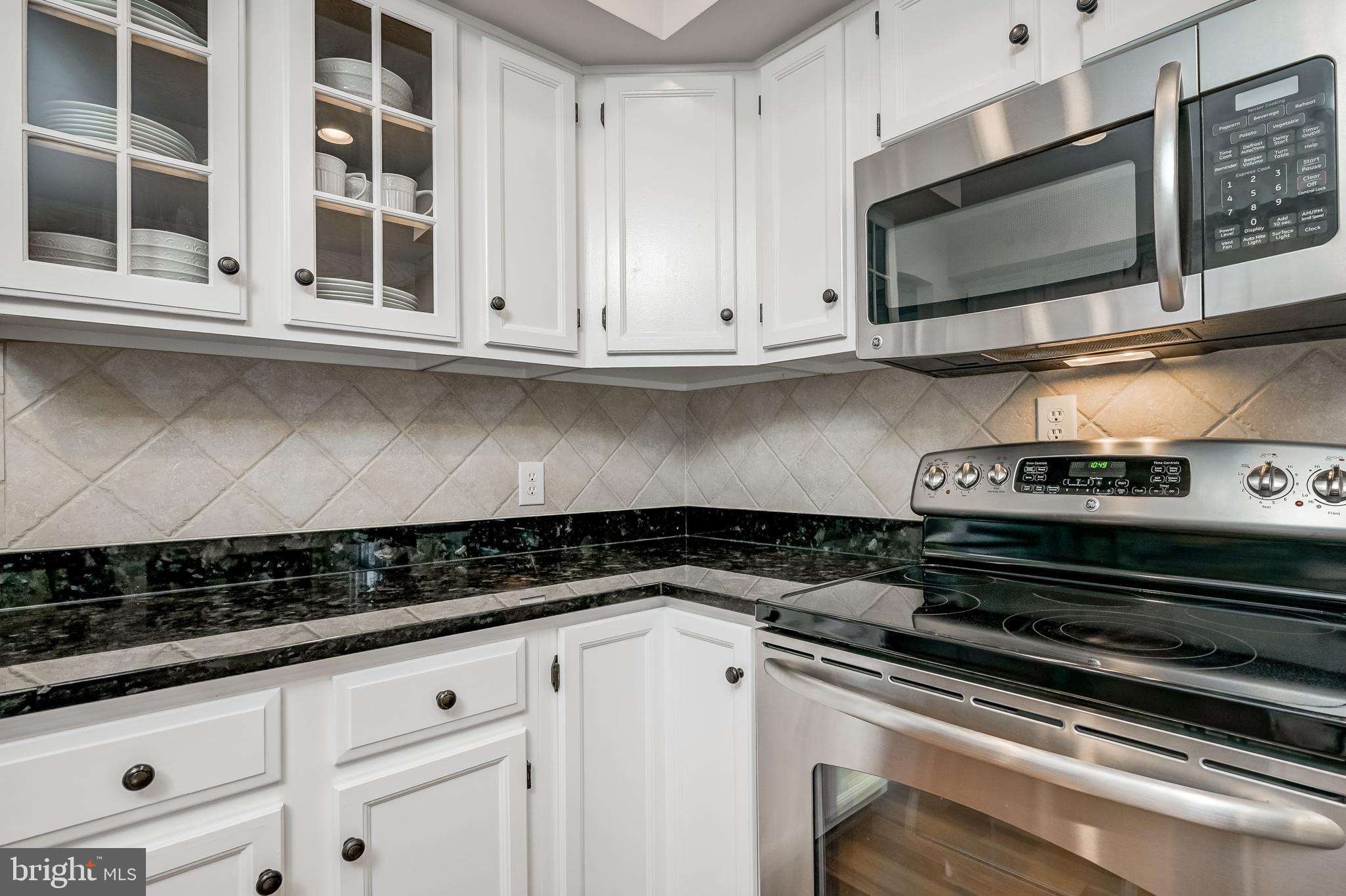 RELDA SQUARE - Residential