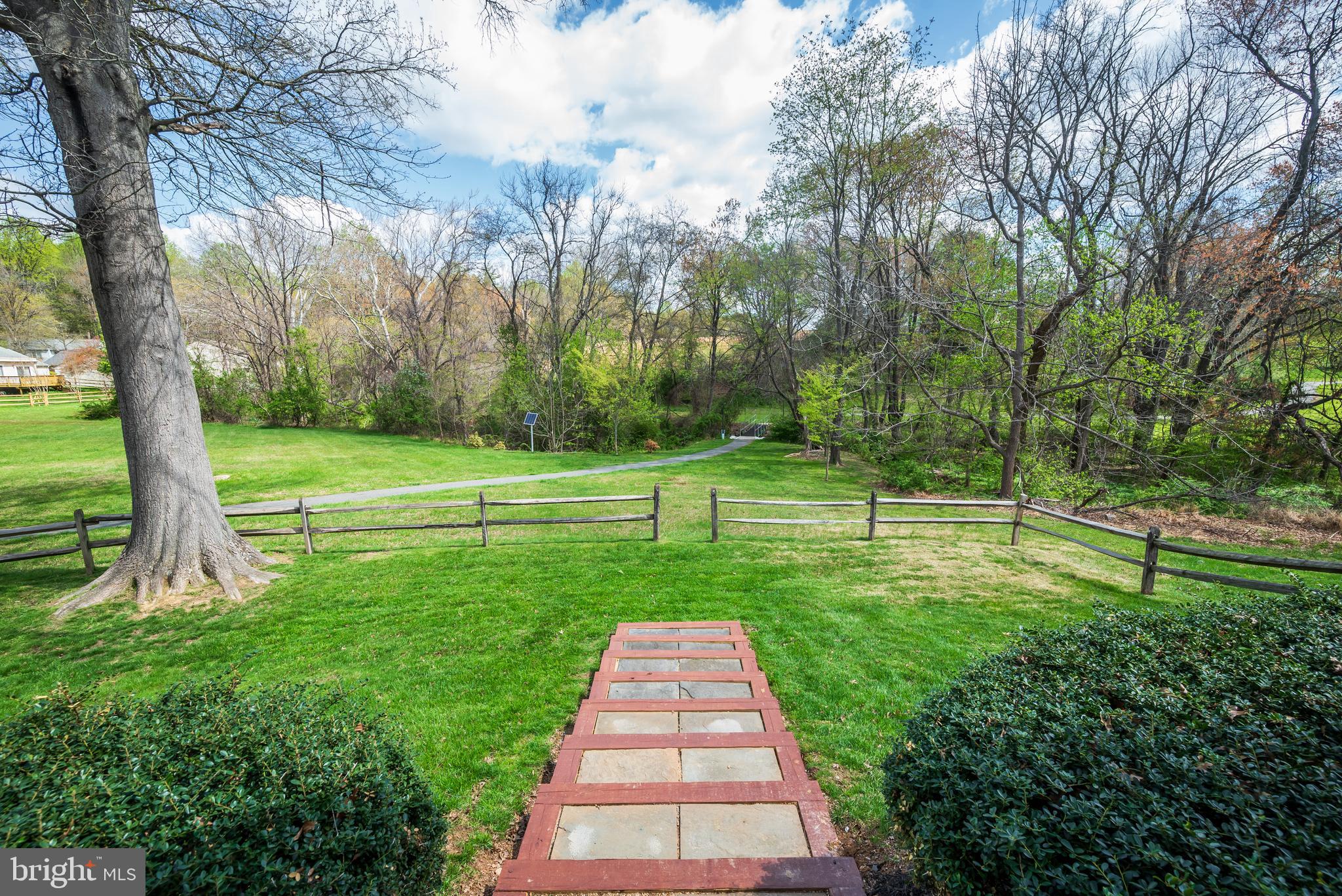 RELDA SQUARE - Residential