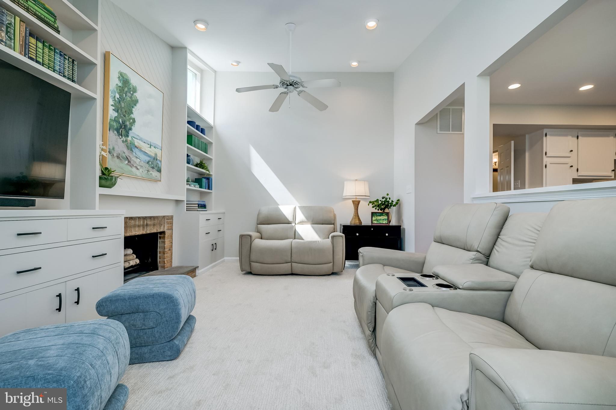 RELDA SQUARE - Residential