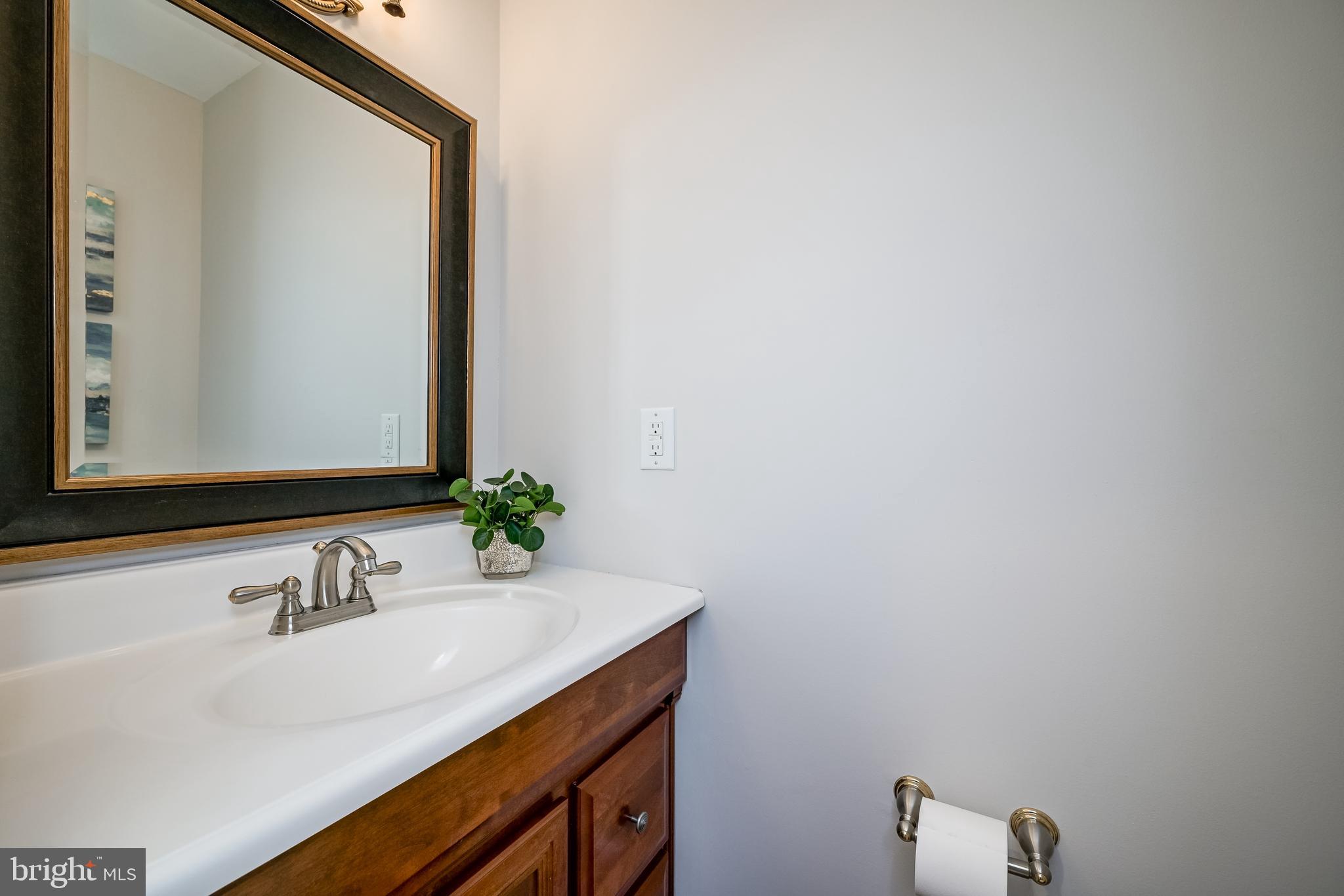 RELDA SQUARE - Residential