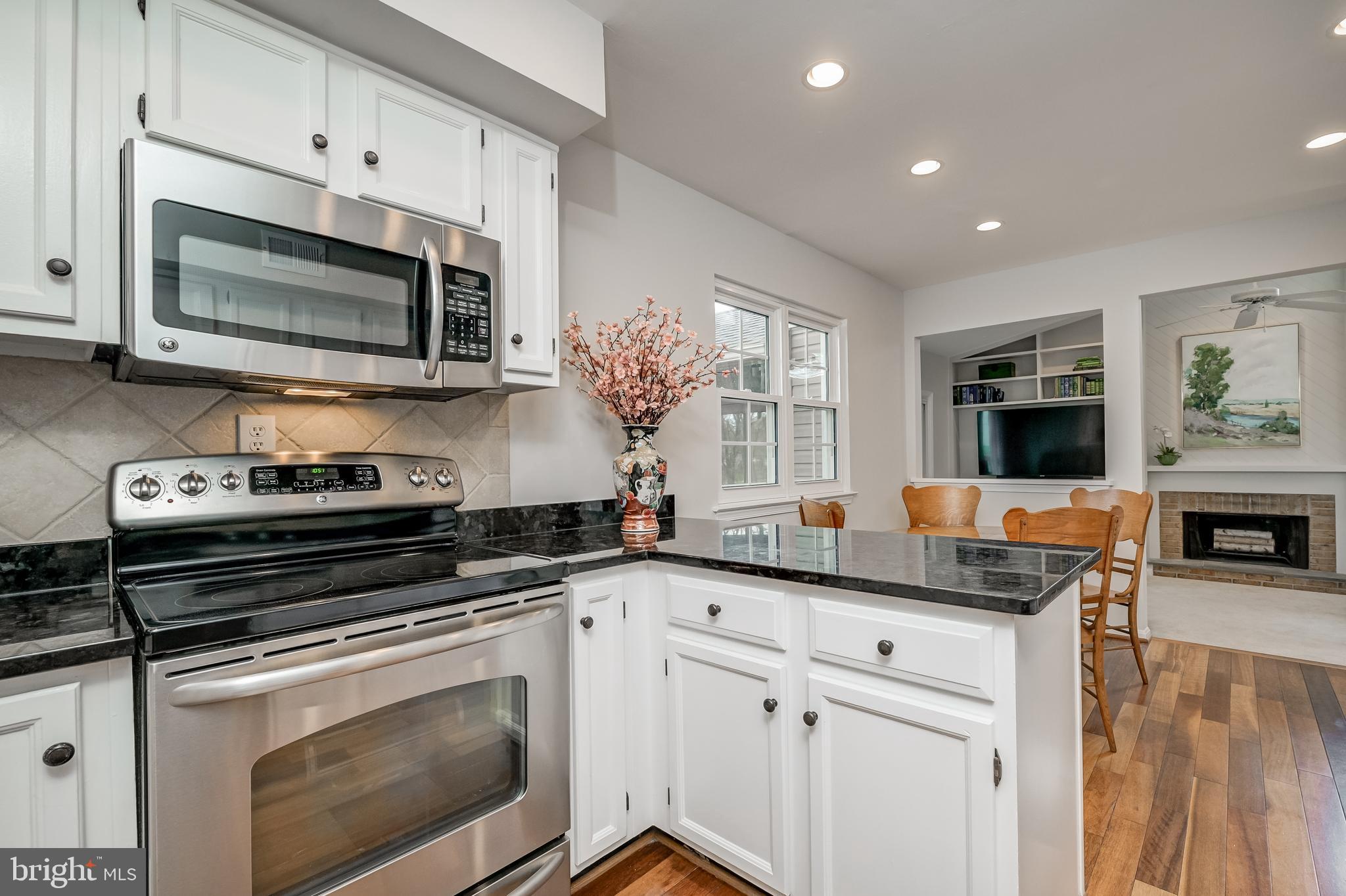 RELDA SQUARE - Residential