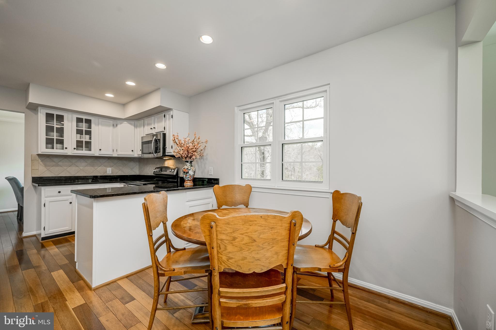 RELDA SQUARE - Residential