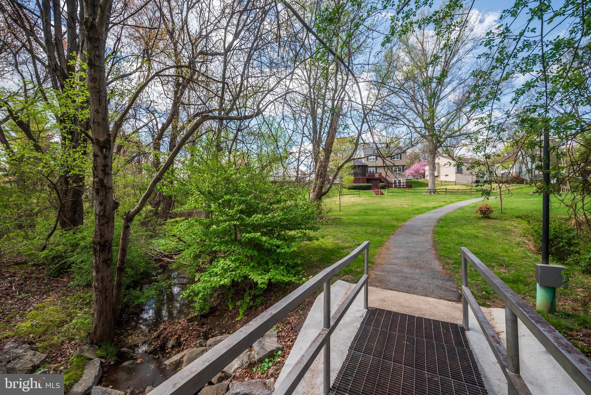 RELDA SQUARE - Residential