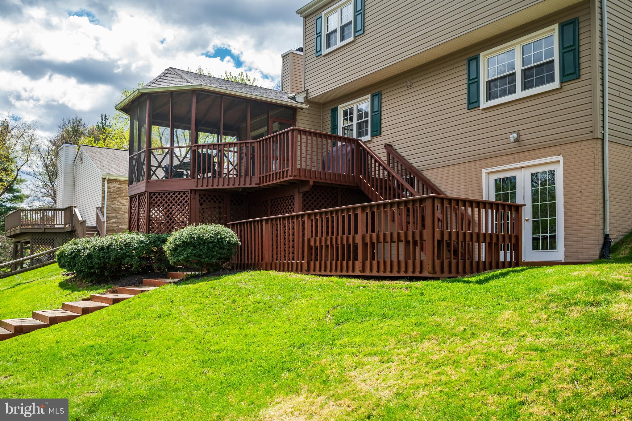 RELDA SQUARE - Residential