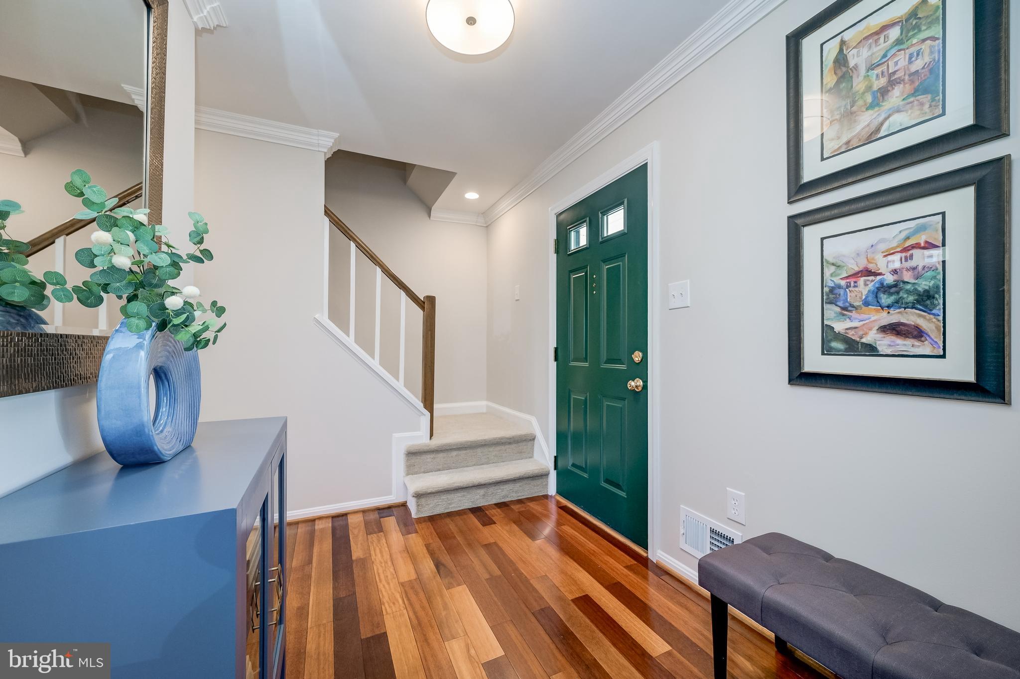 RELDA SQUARE - Residential