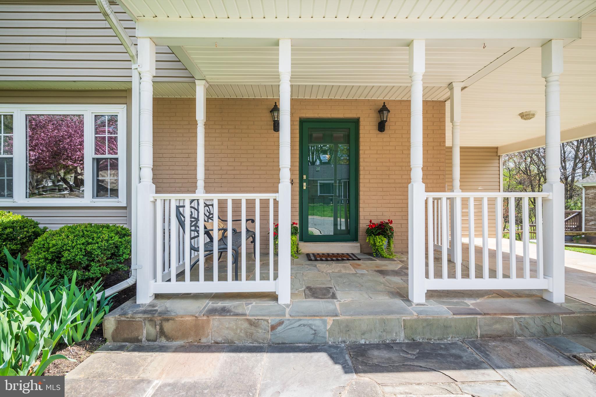 RELDA SQUARE - Residential