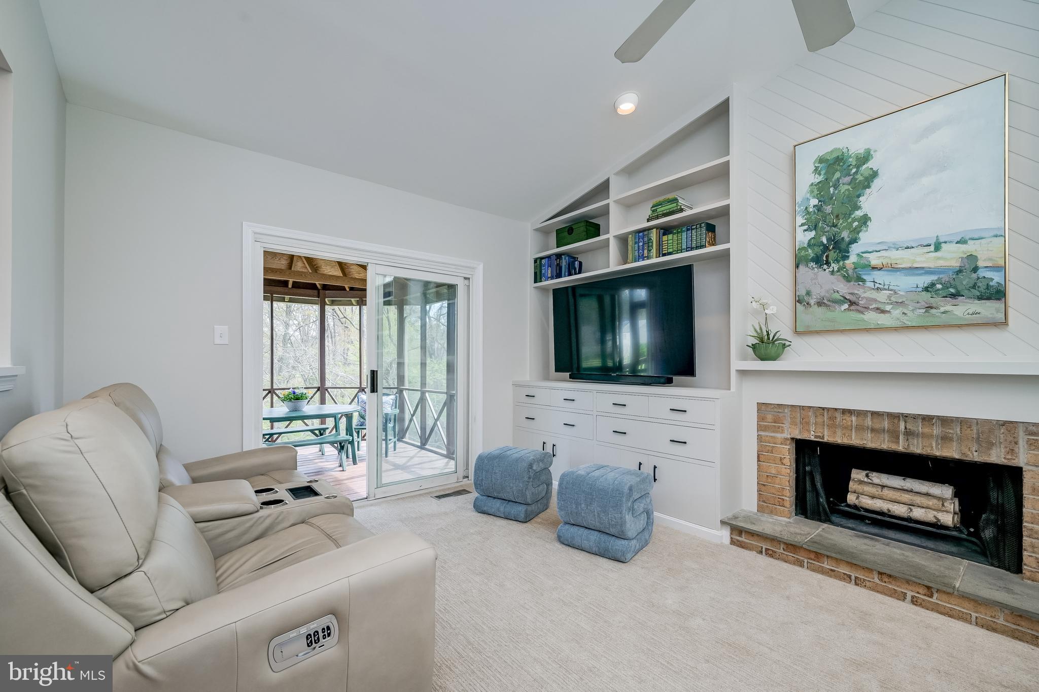 RELDA SQUARE - Residential