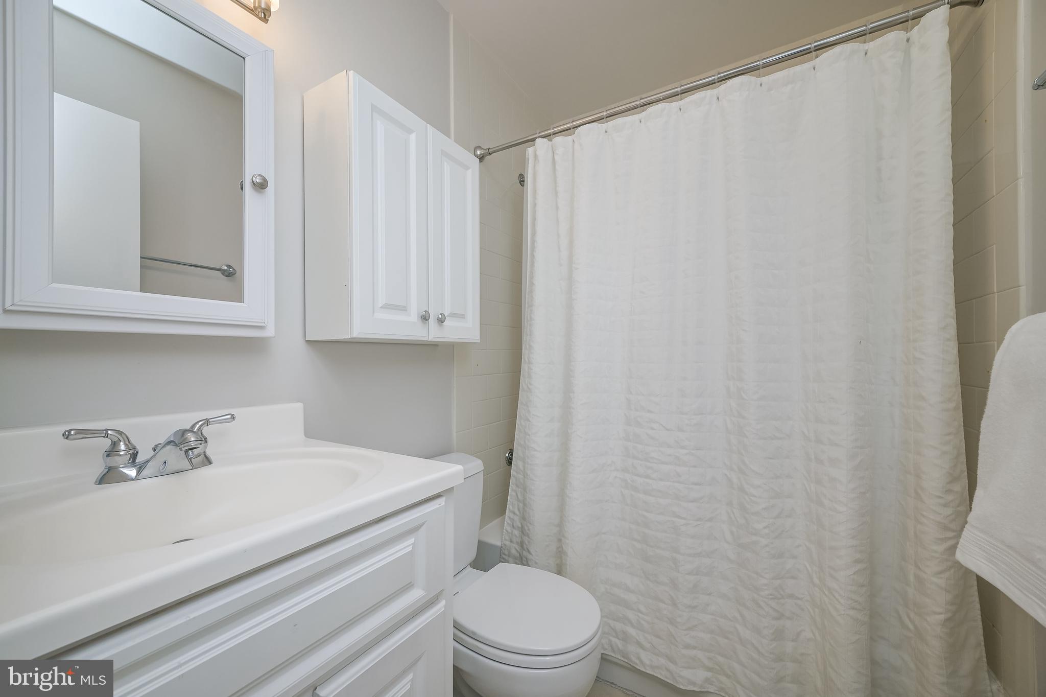 RELDA SQUARE - Residential