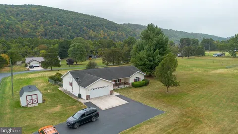 MLS: WVPT2001042