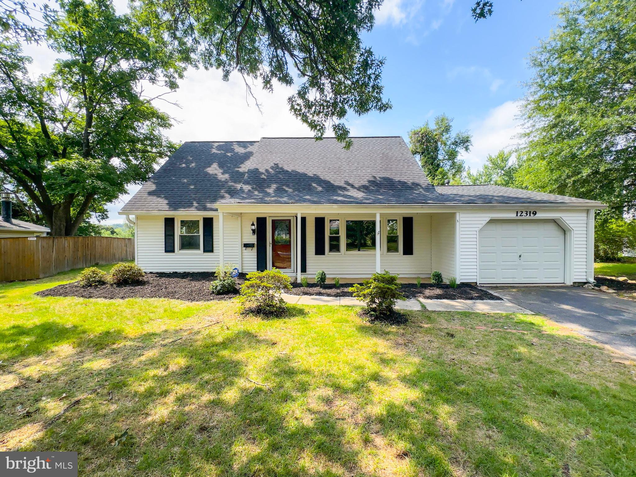 12319 MANVEL LANE