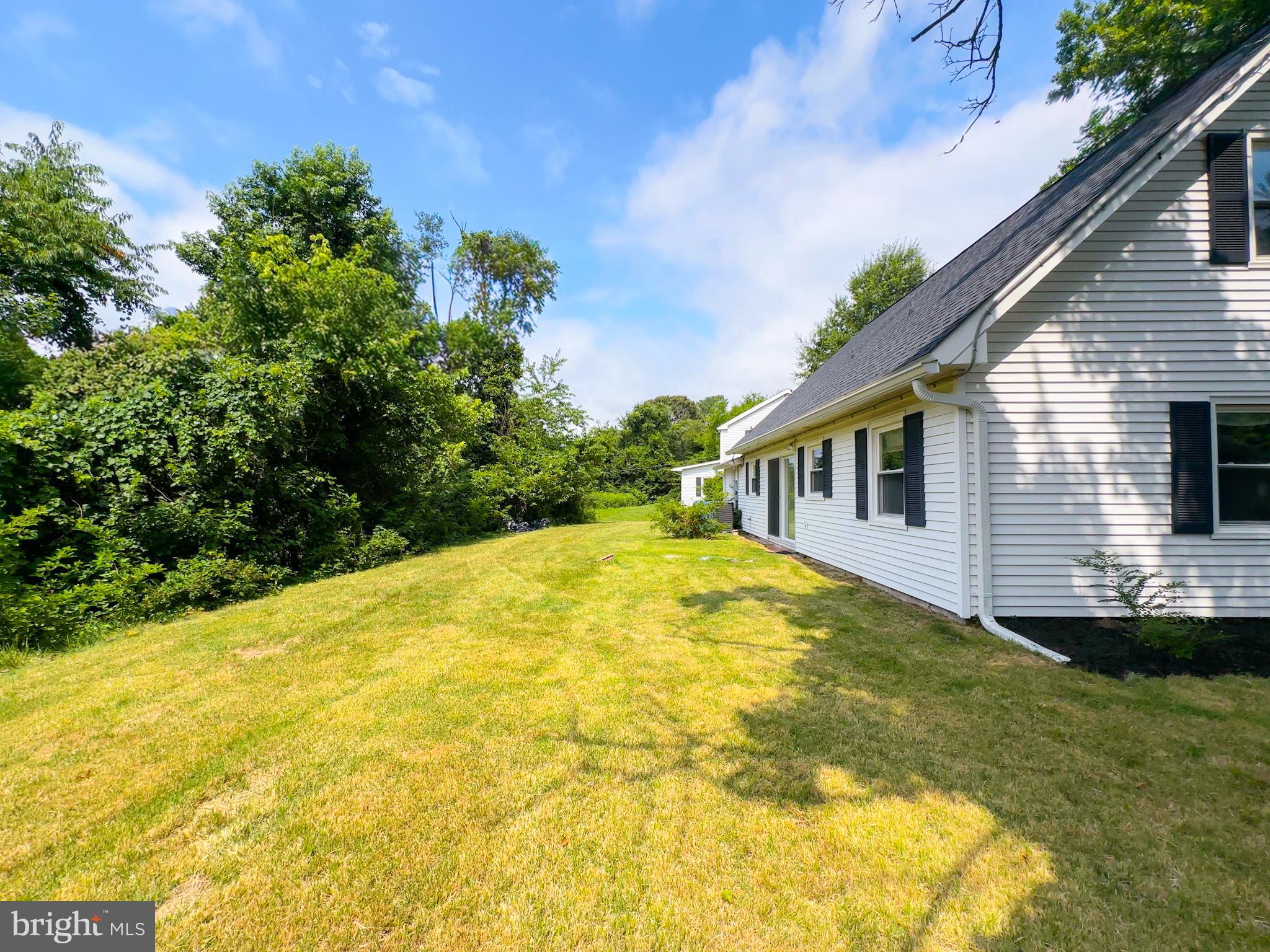 12319 MANVEL LANE