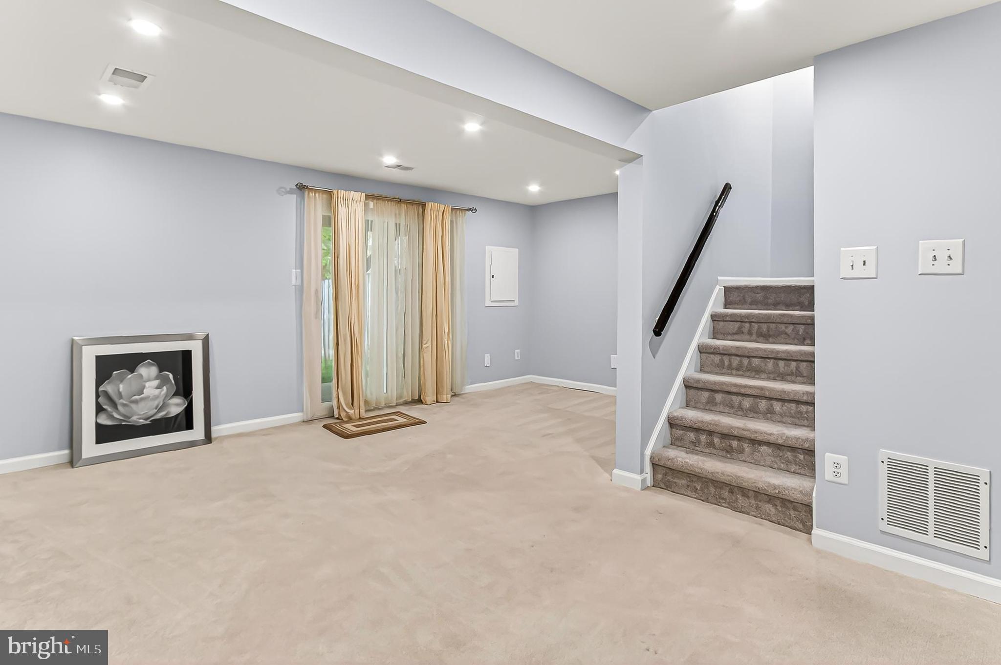 LONDON COMMONS - Residential