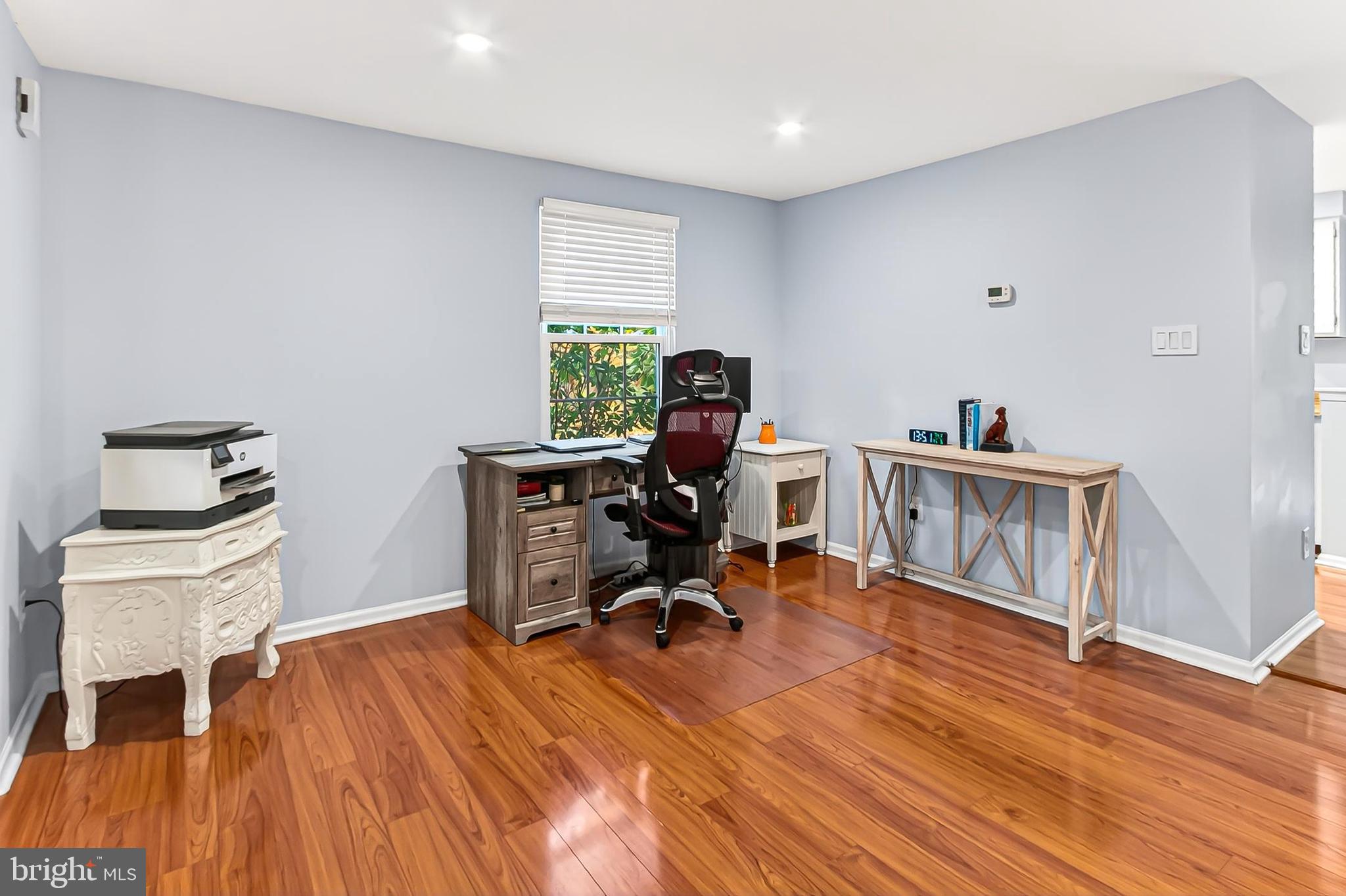 LONDON COMMONS - Residential