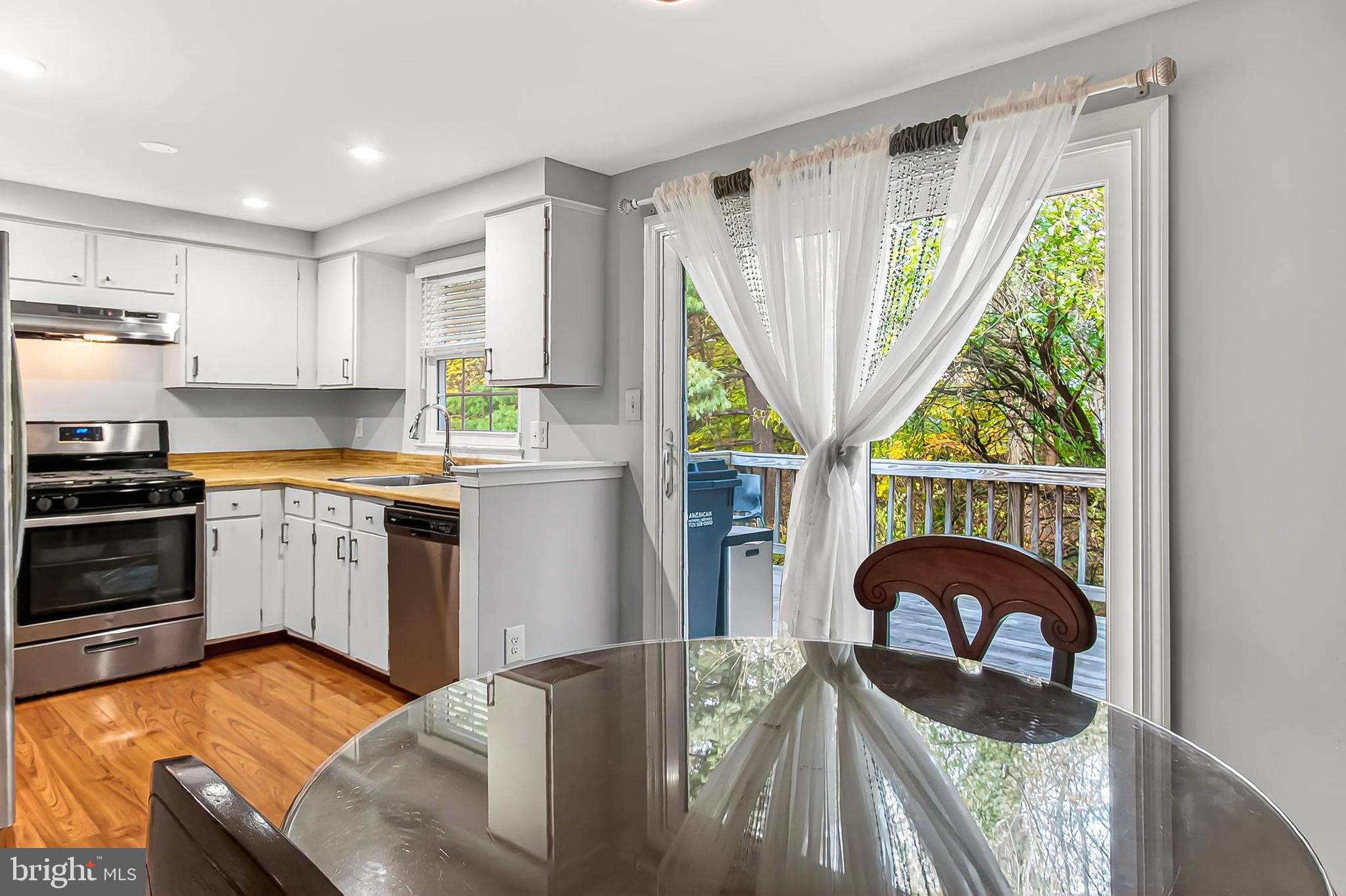 LONDON COMMONS - Residential