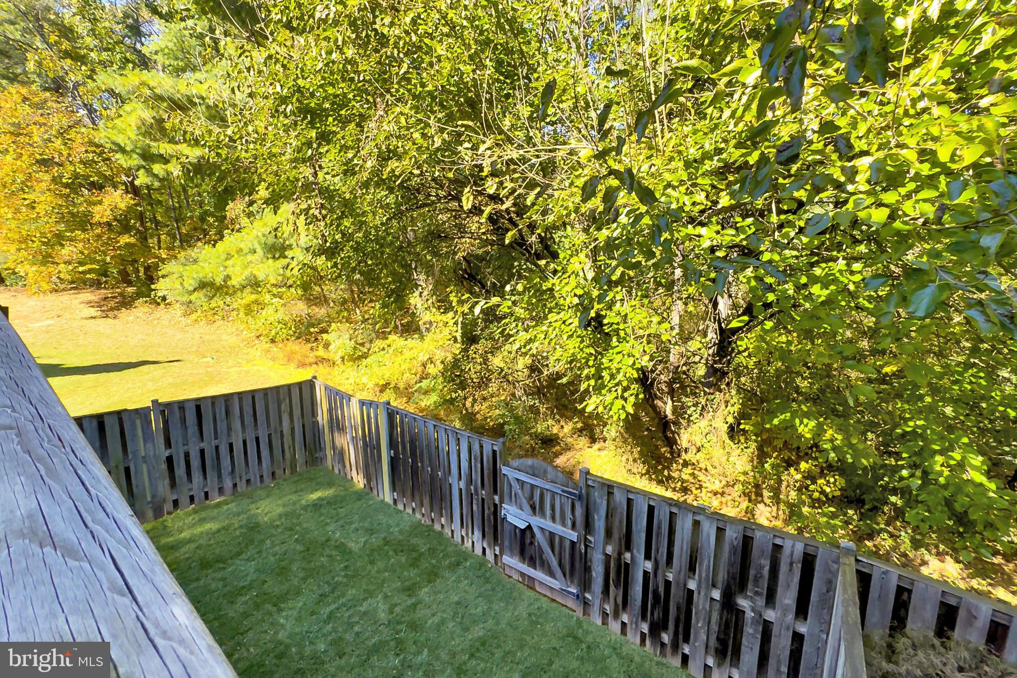 LONDON COMMONS - Residential