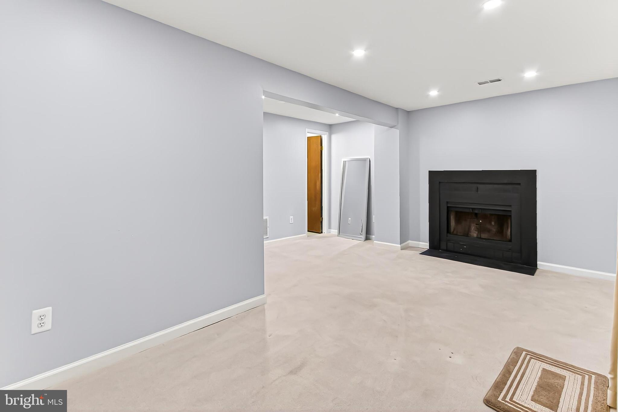 LONDON COMMONS - Residential