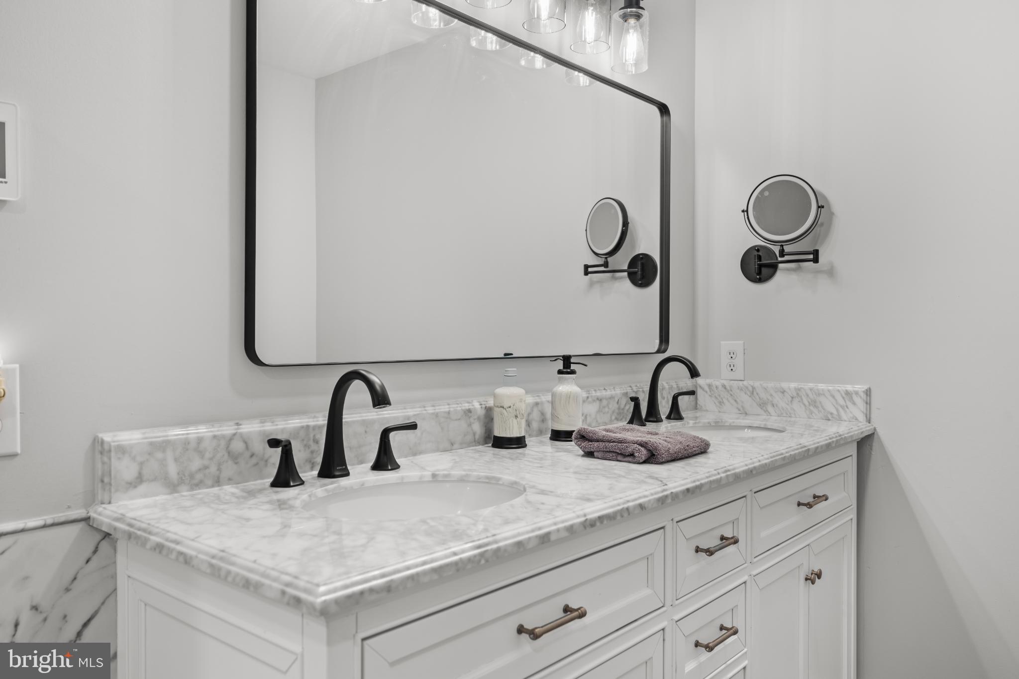 LANDIS GREENE - Residential