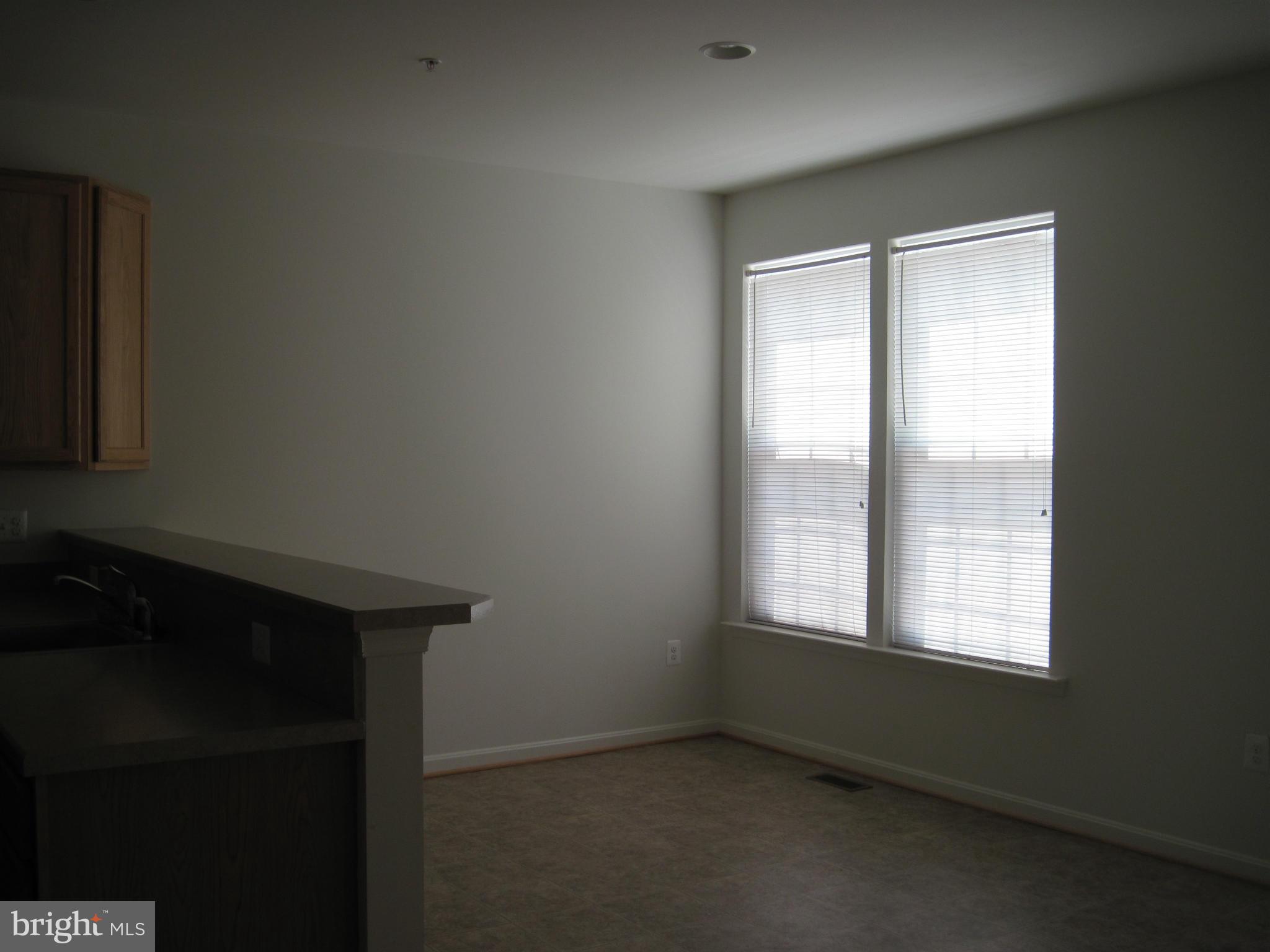 BEVERLY HILLS - Residential Lease