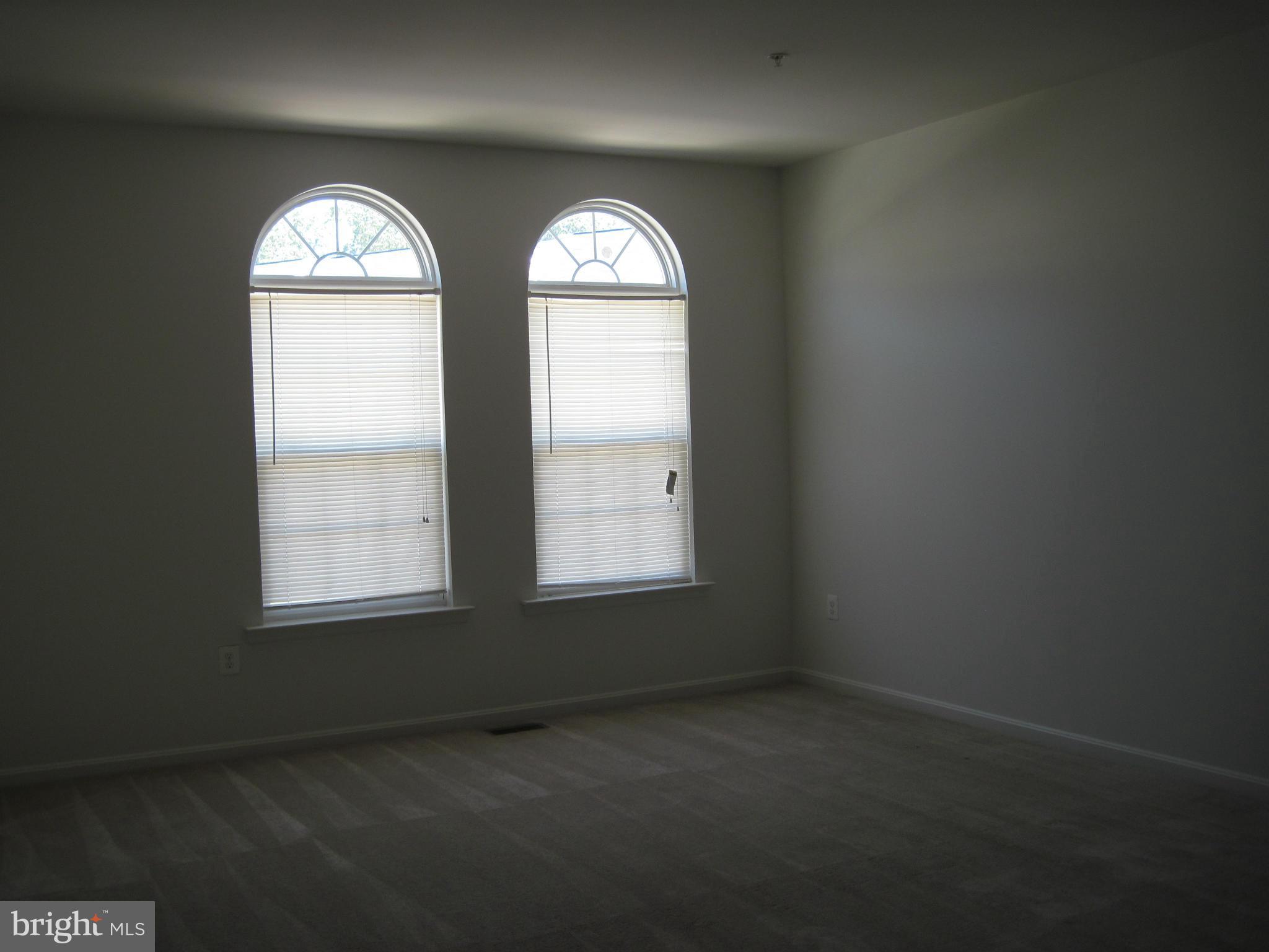 BEVERLY HILLS - Residential Lease