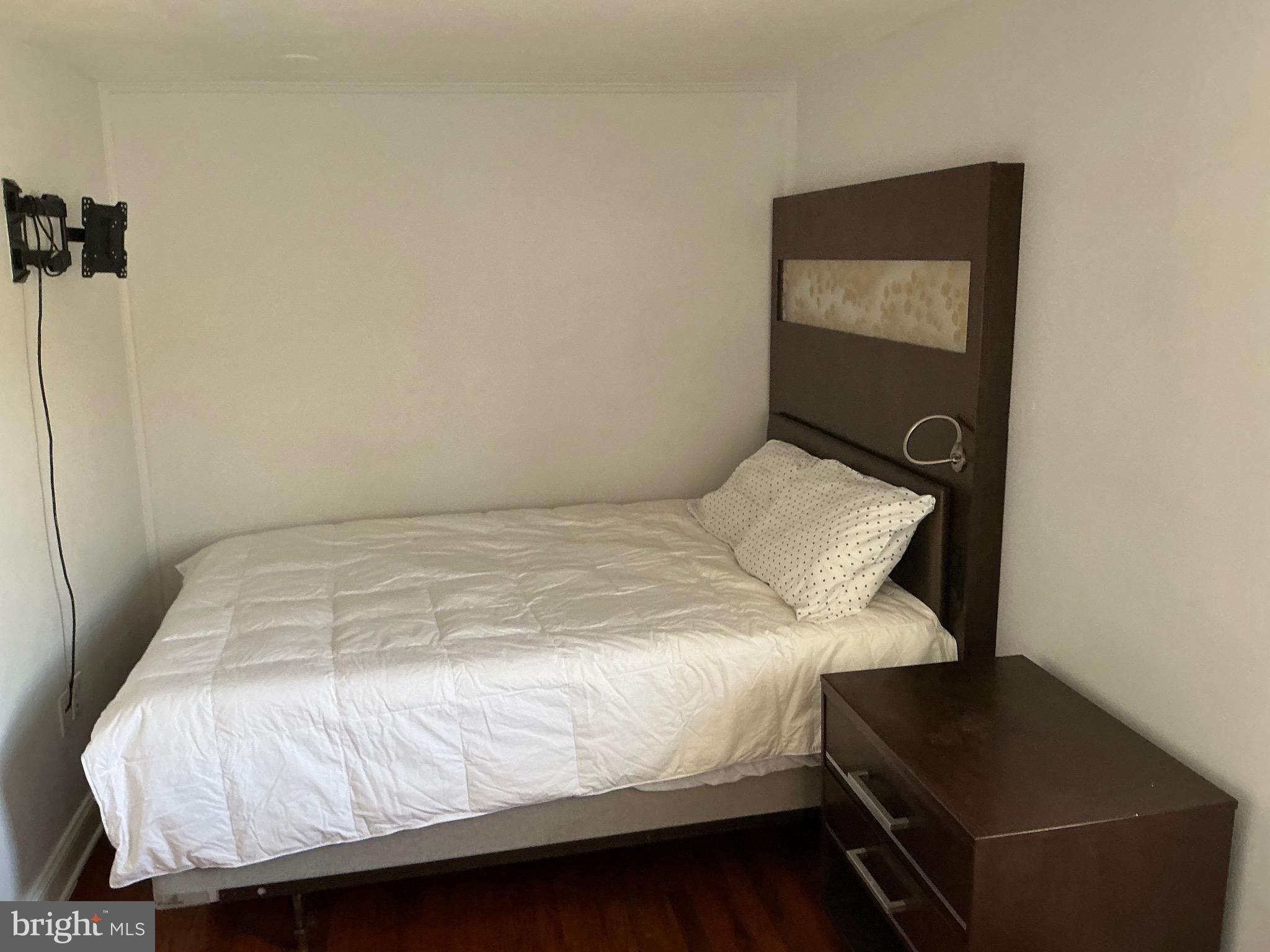 CHILLUM MANOR - Residential