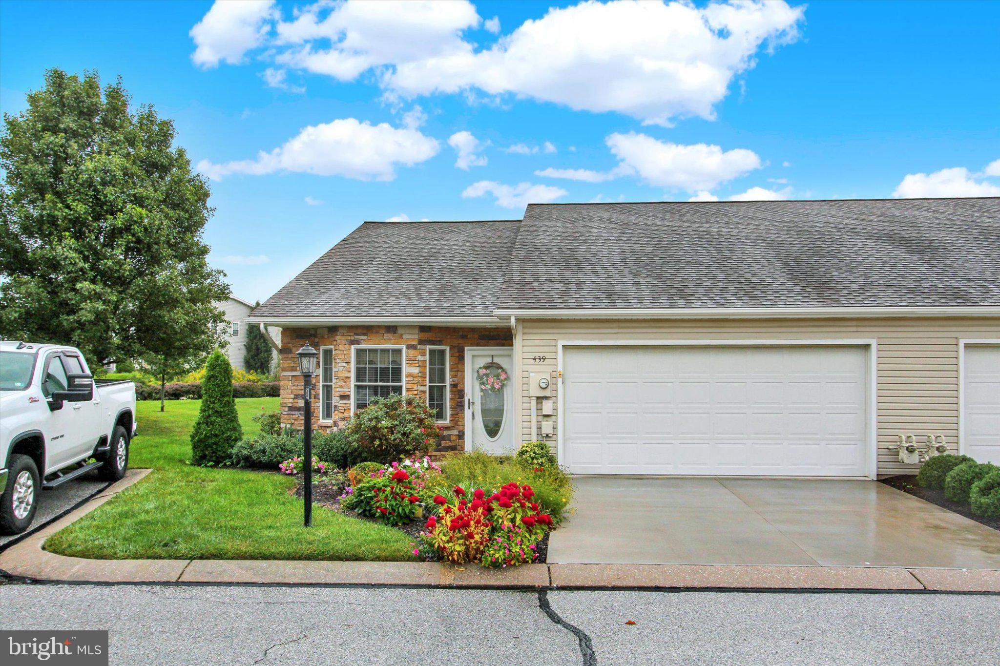 439 PARKVIEW LANE 20