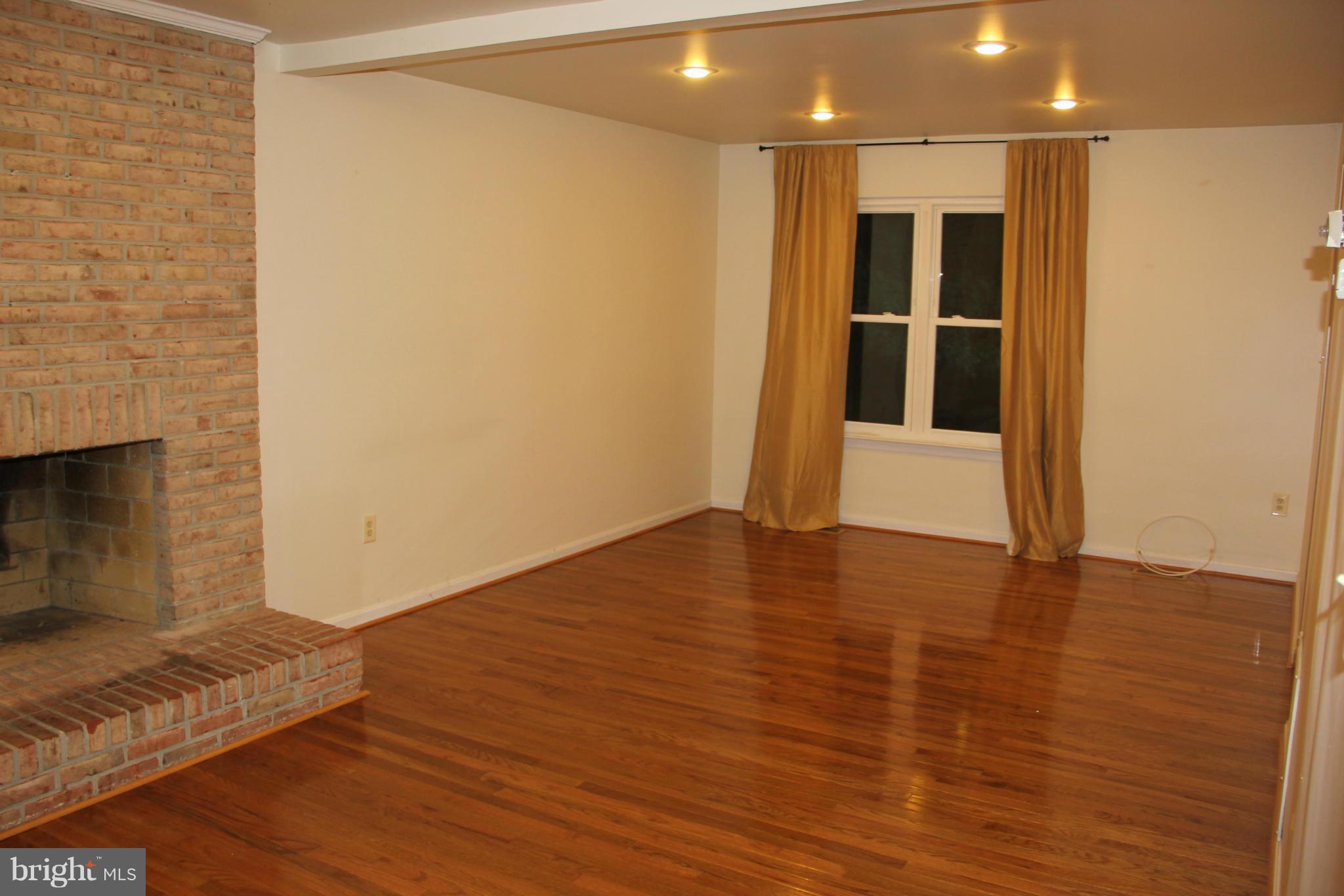 GREAT FALLS FOREST - Residential Lease