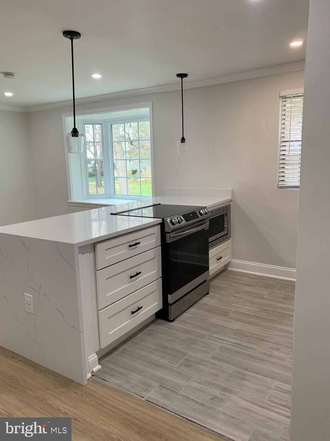 708 S ARLINGTON MILL DRIVE 14201