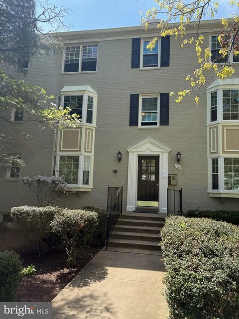 Photo of 708 S Arlington Mill Drive #14201, ARLINGTON, VA 22204 (MLS # VAAR2071976)