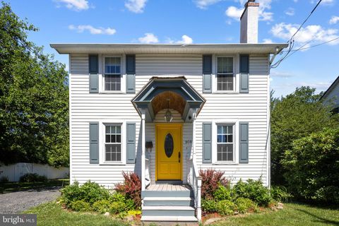 Photo of 908 2nd Street Pike, SOUTHAMPTON, PA 18966 (MLS # PABU2123288)