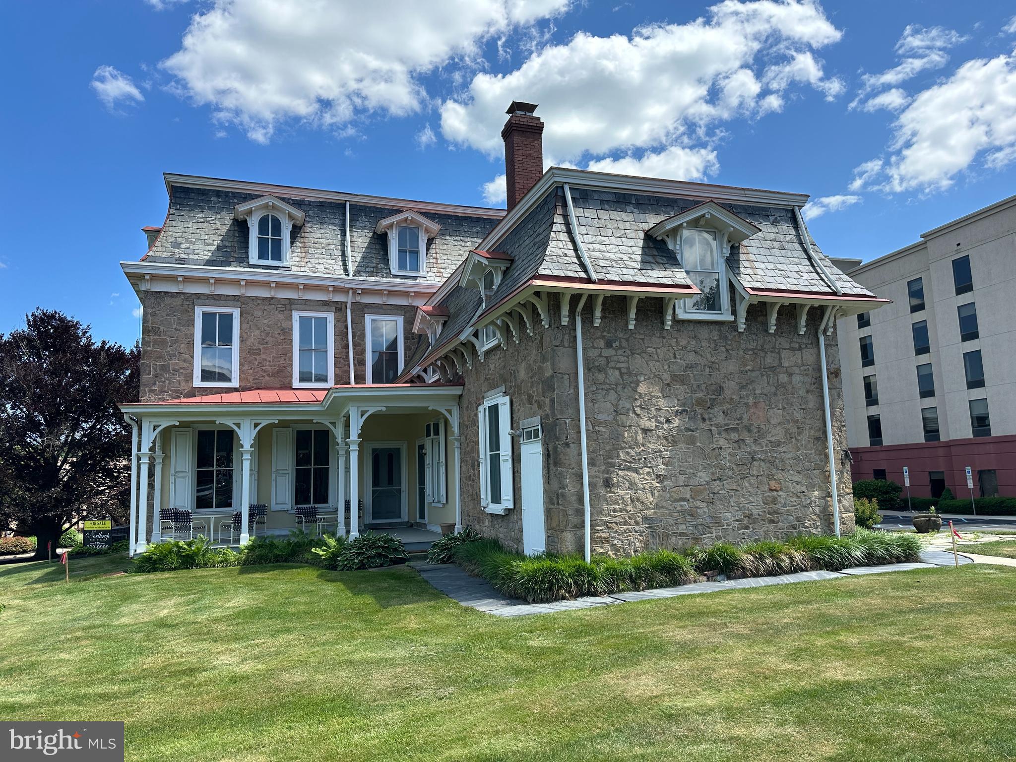 DOYLESTOWN - Commercial Lease