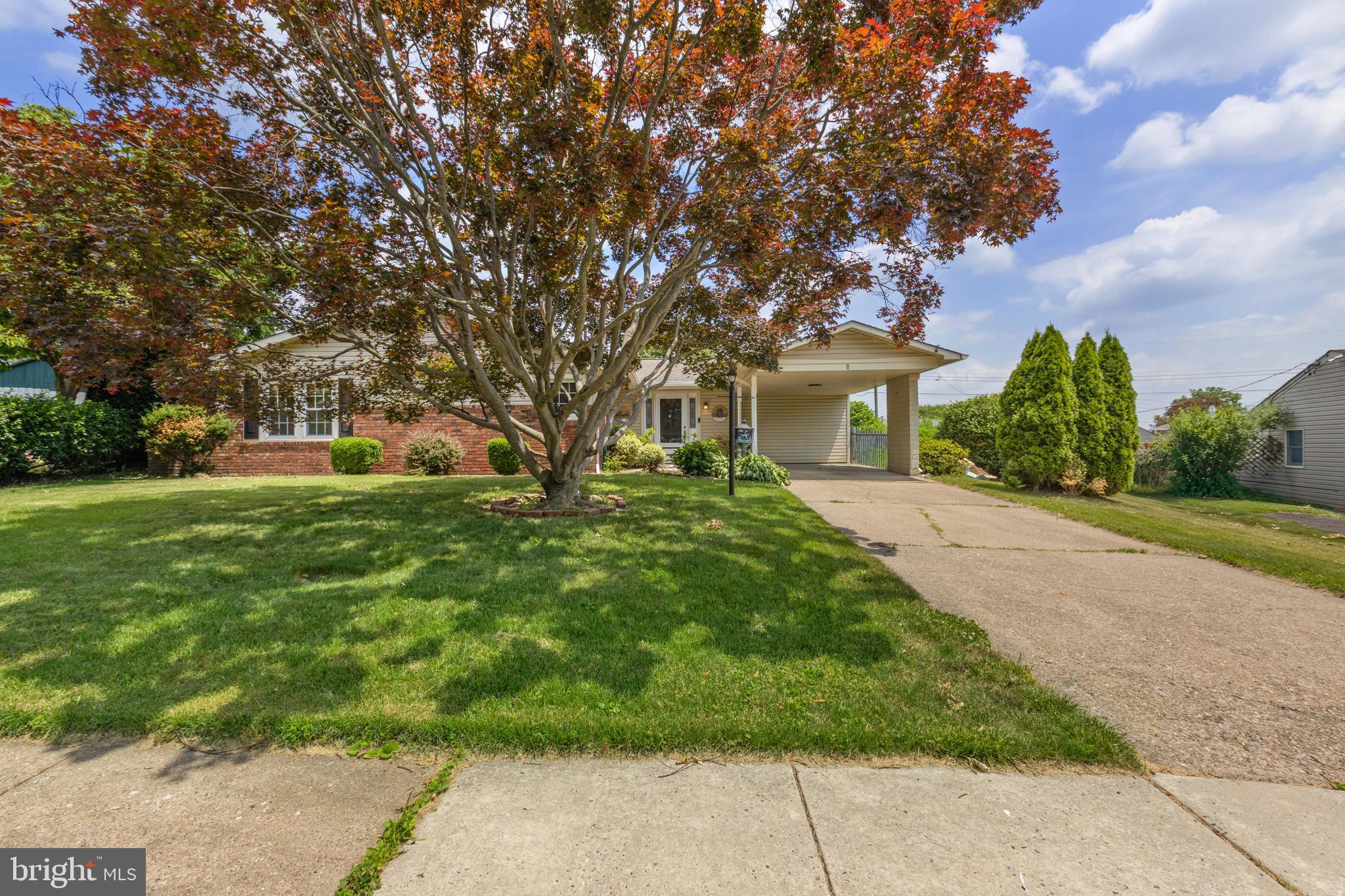 8 MARIGOLD CIRCLE