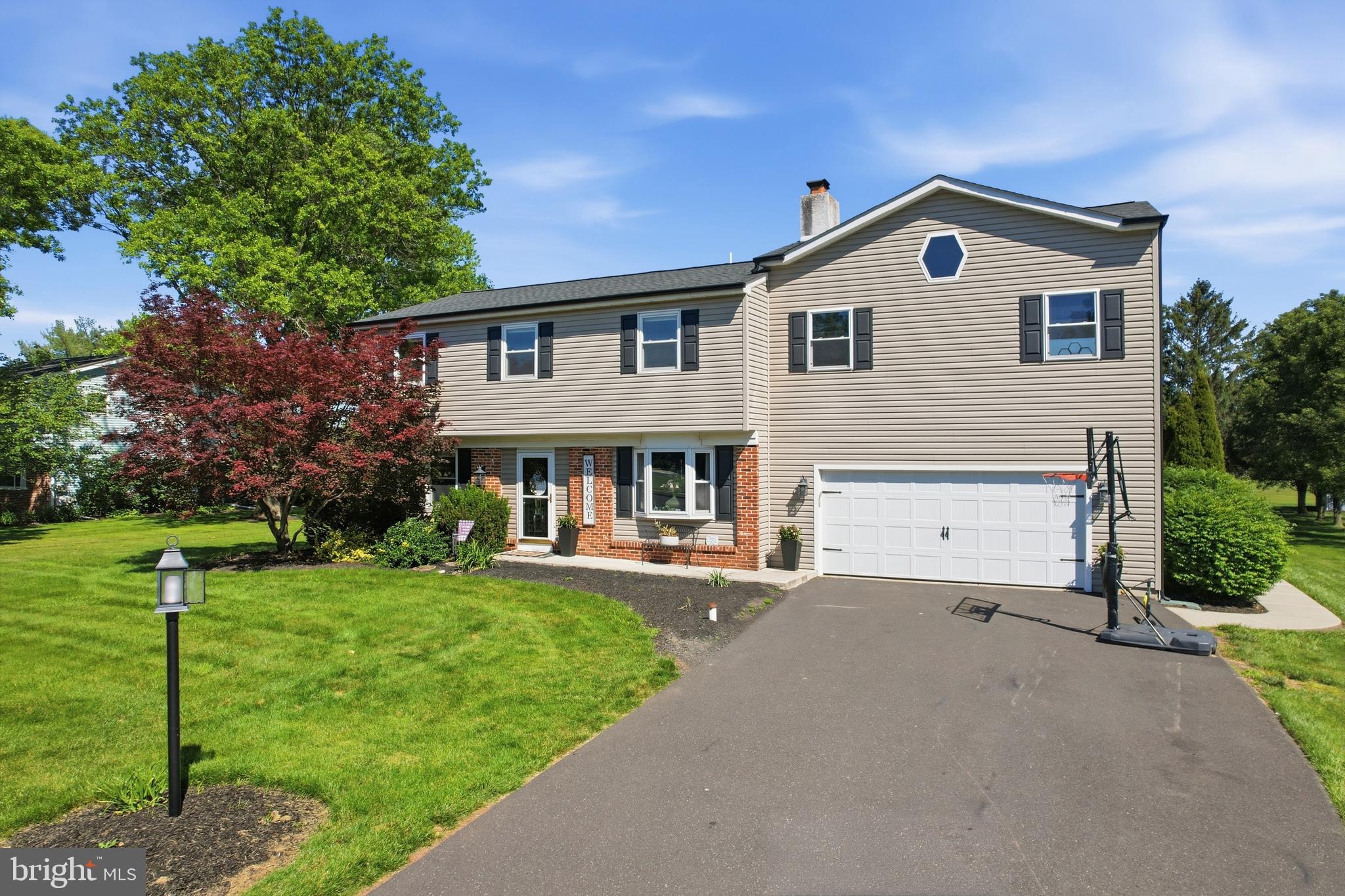 1545 TENNIS CIRCLE