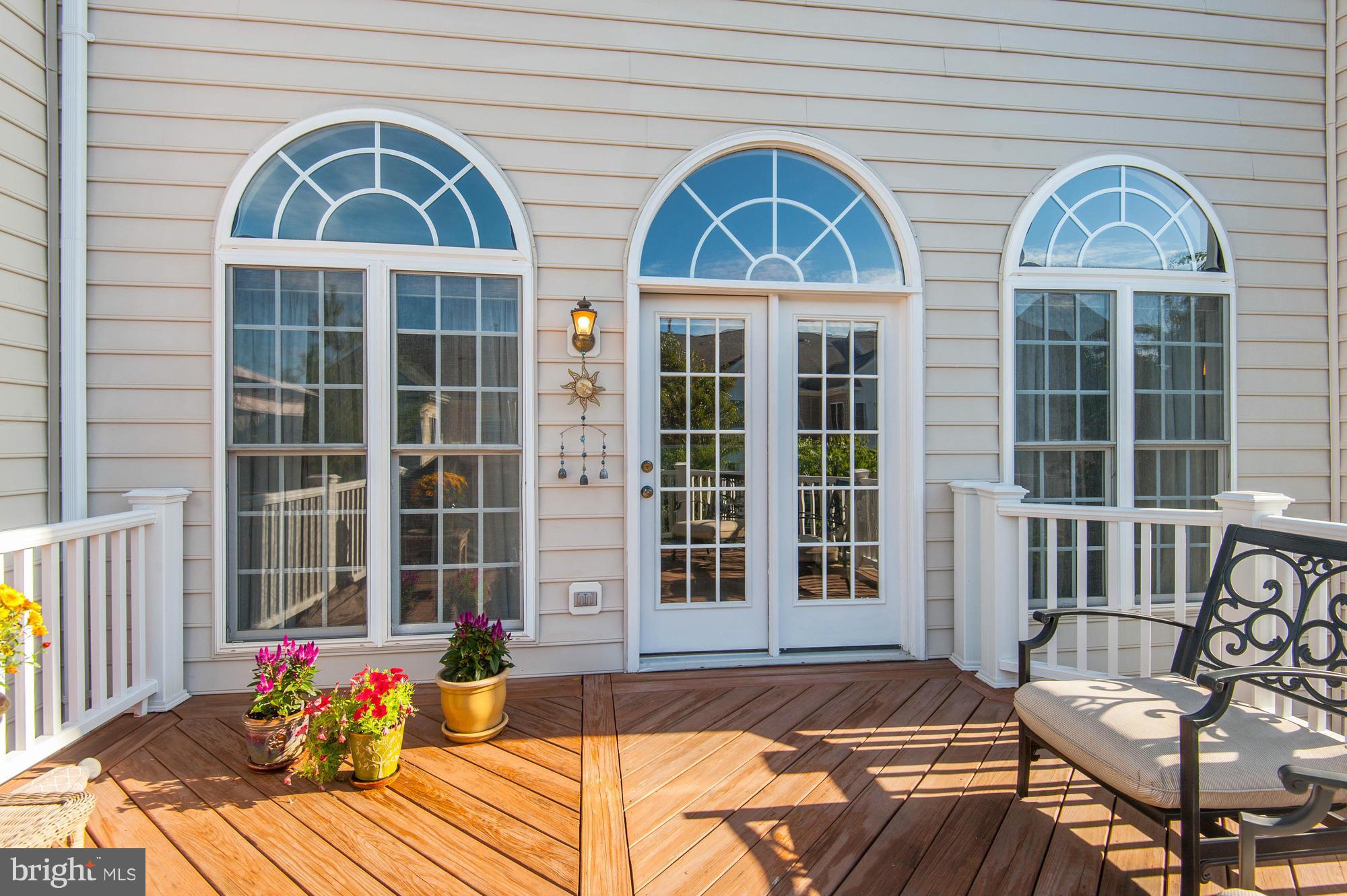 LANSDOWNE ON THE POTOMAC - Residential