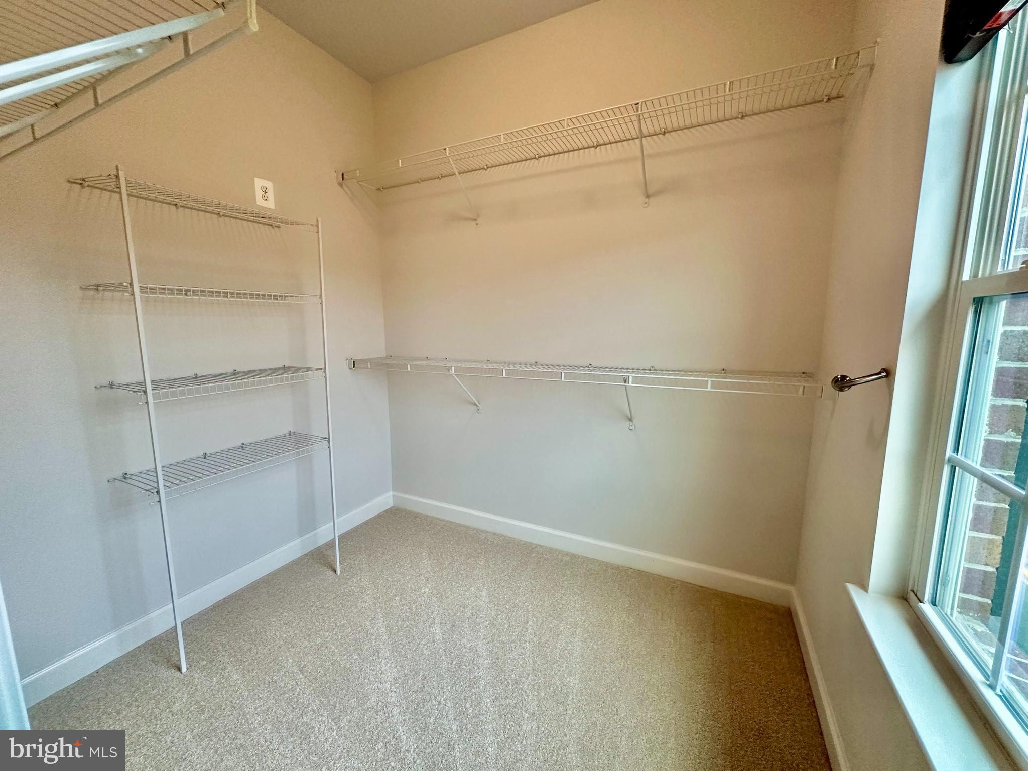 VILLAGES OF URBANA - Residential Lease