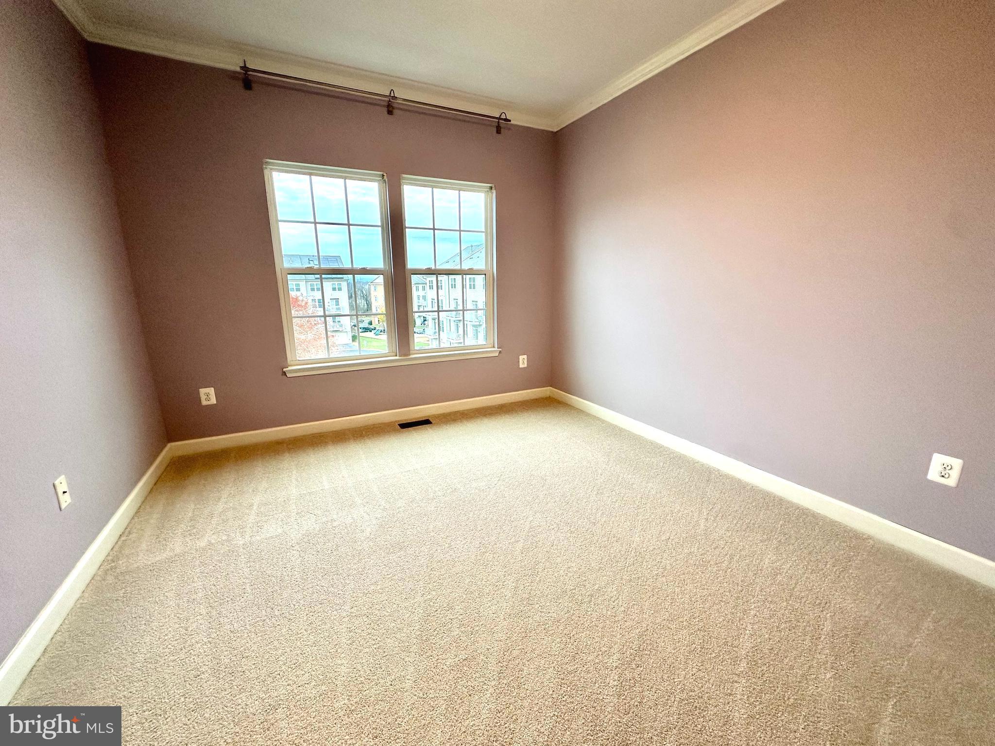 VILLAGES OF URBANA - Residential Lease