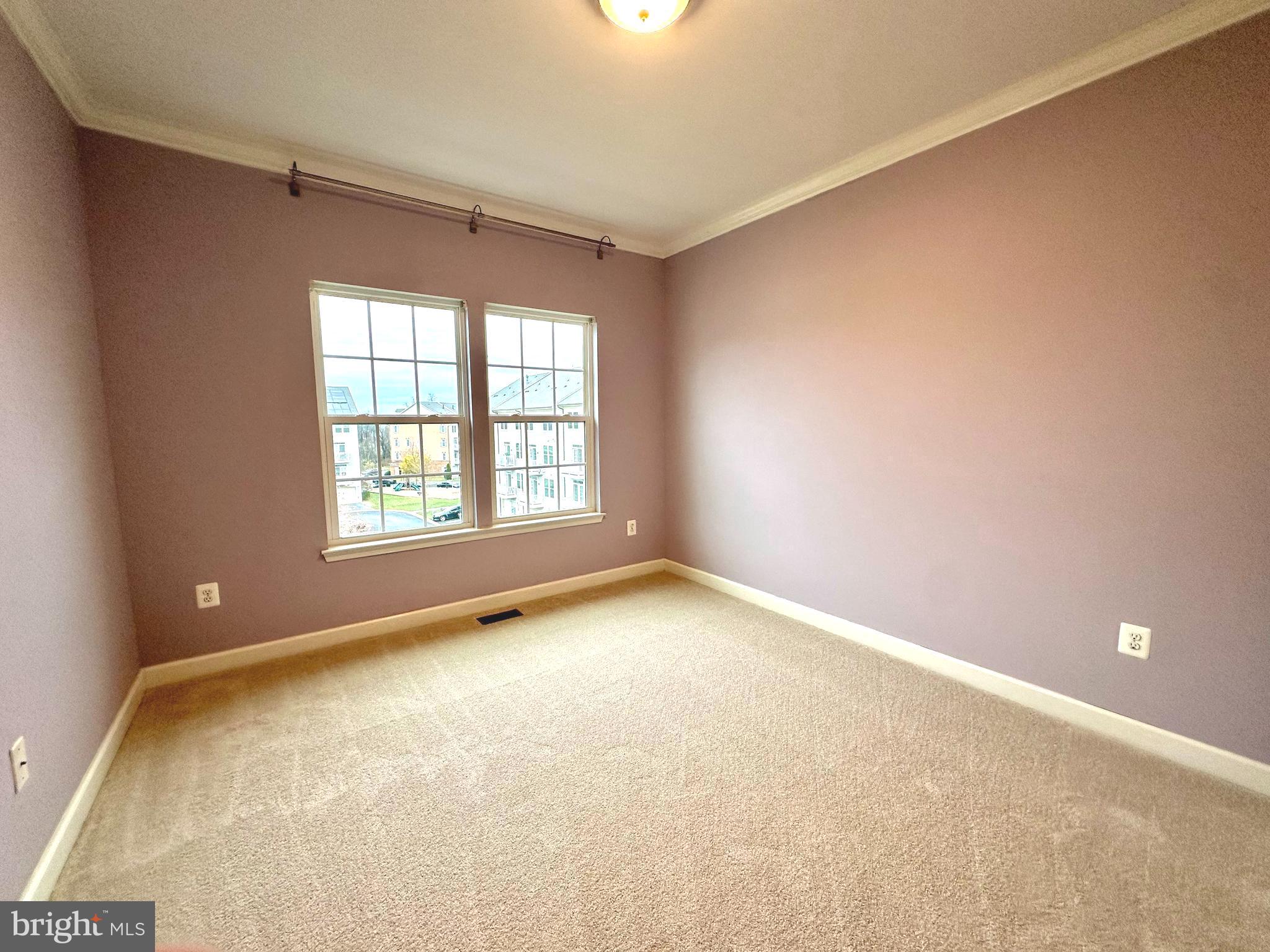 VILLAGES OF URBANA - Residential Lease