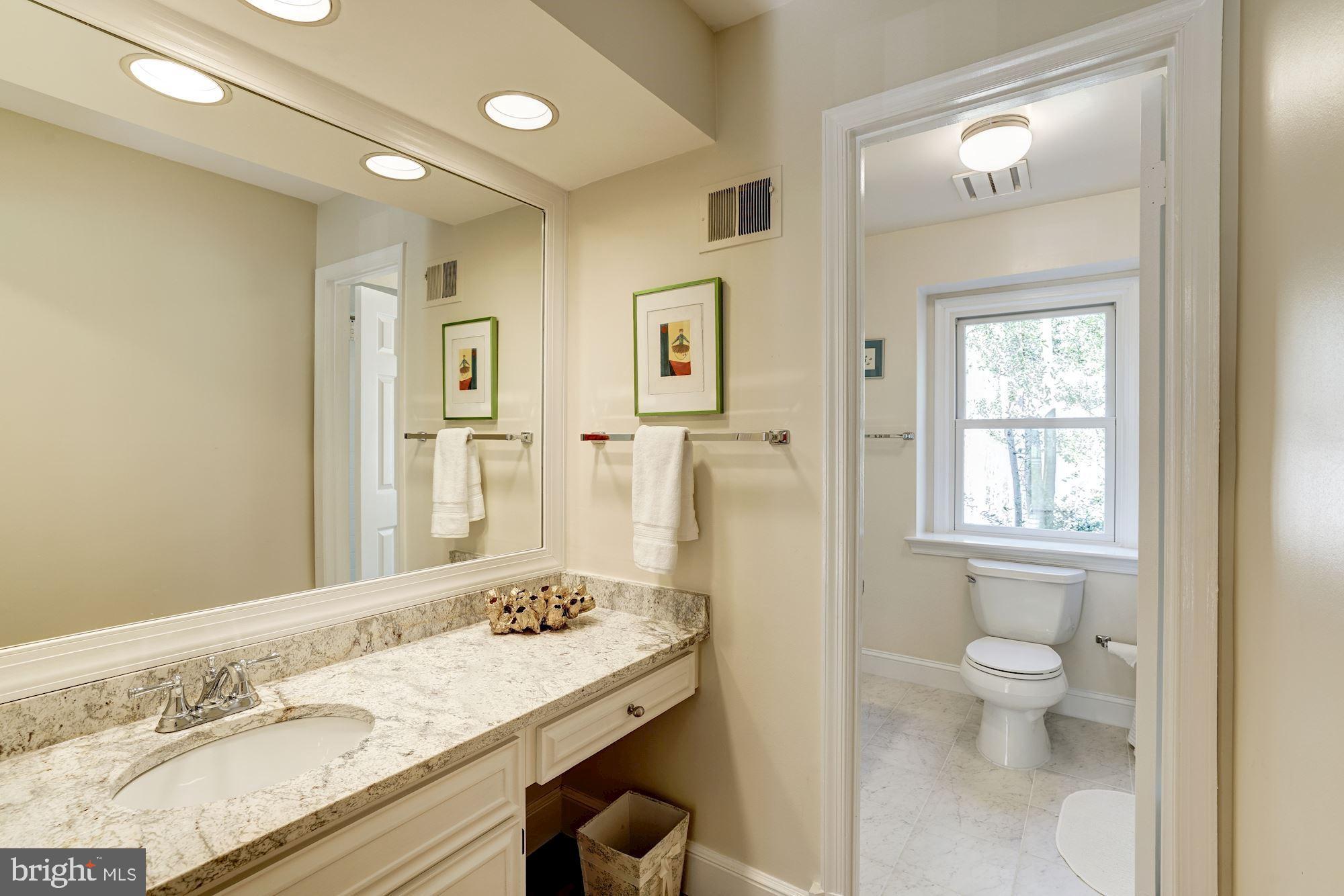 TOLLBROOK RIDGE - Residential Lease